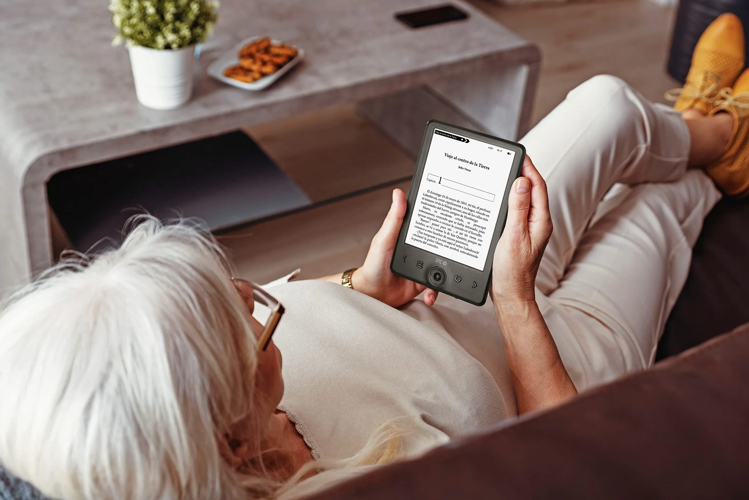 SPC Dickens Light 2 E-book z podświetlanym ekranem i 6 poziomami jasności, czarny