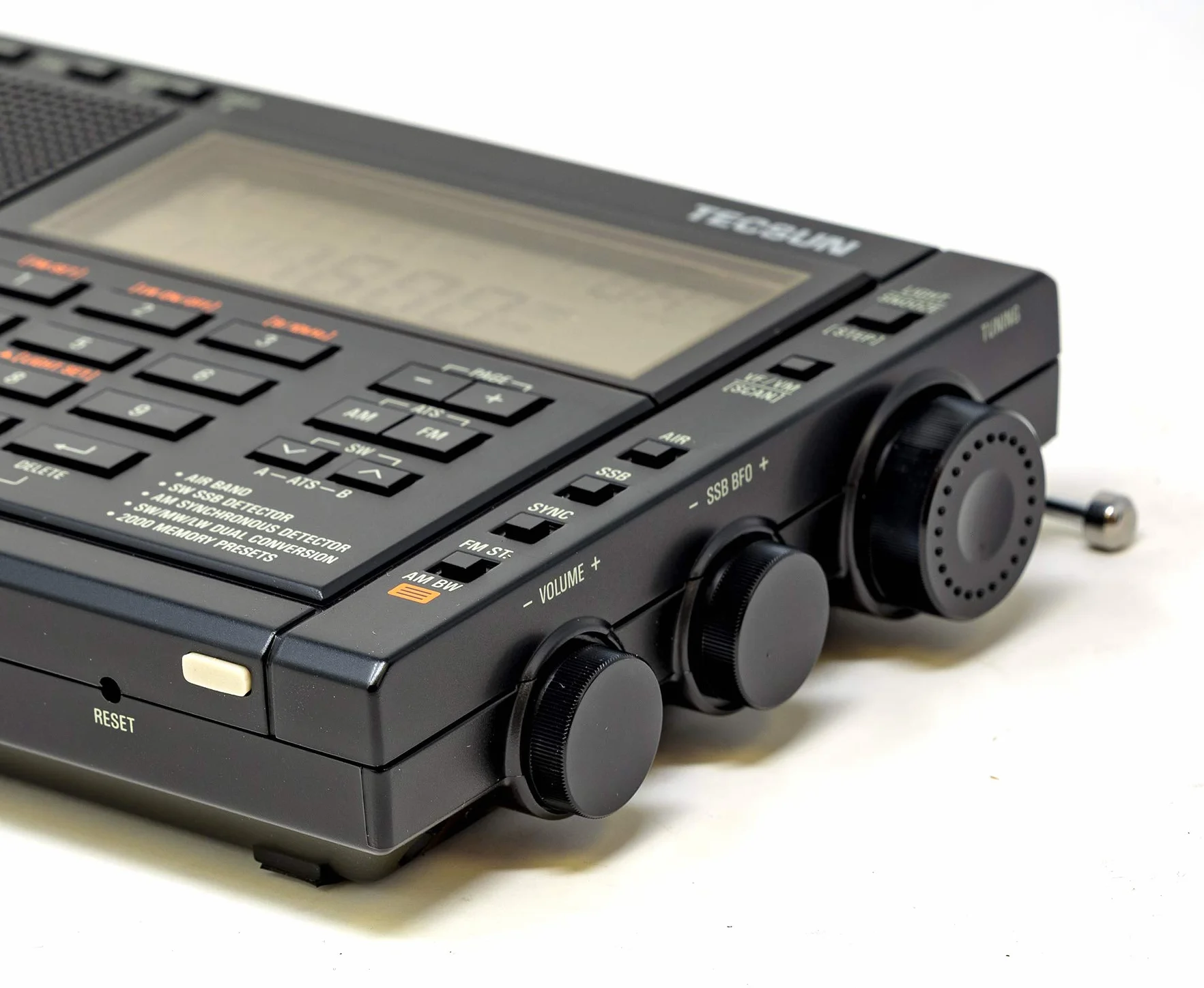 Tecsun PL-680 Ricevitore portatile AM FM VHF Airband SSB Nero