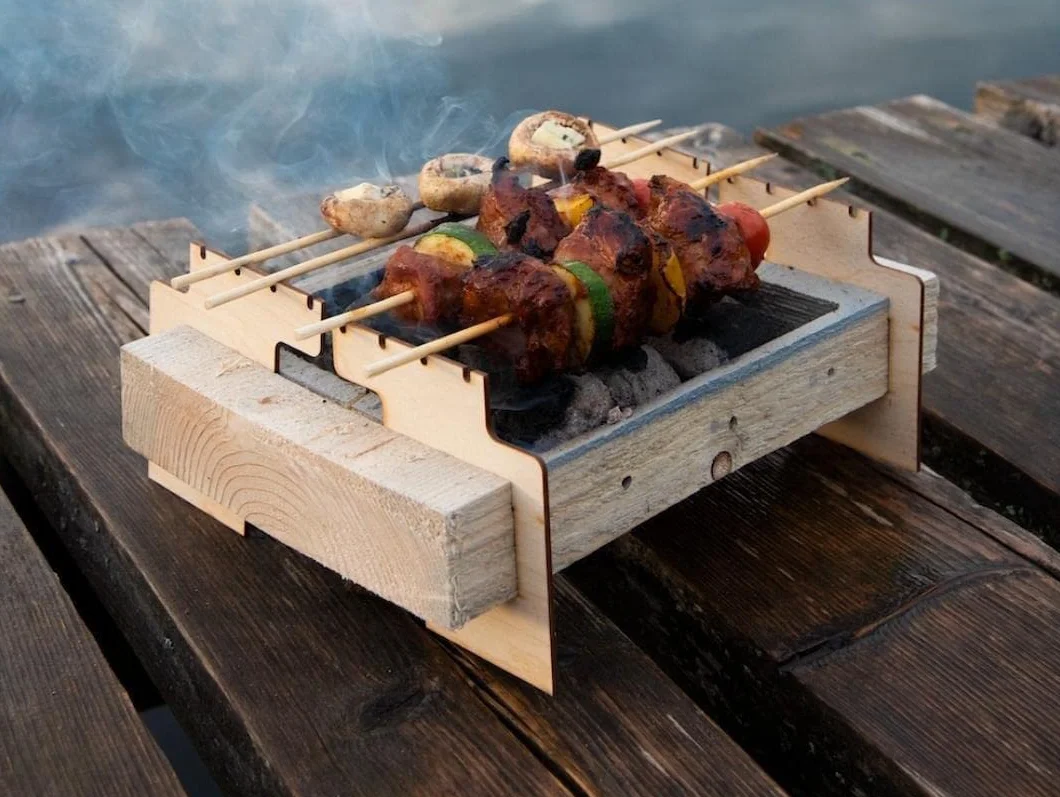 Deals Barbecue monouso a Carbone (Incluso) Portatile Ecologico completamente realizzato con Materiali Naturali Pronto per l’Uso in 5 min. Utilizzabile 2 Ore Biodegradabile