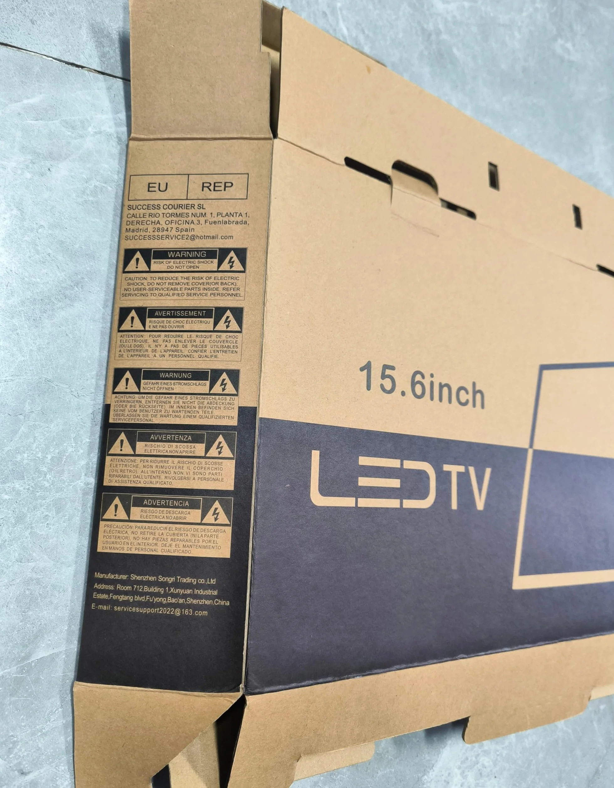 KCR TV digitale ricaricabile 15,6 pollici DVB-T2 HDMI USB