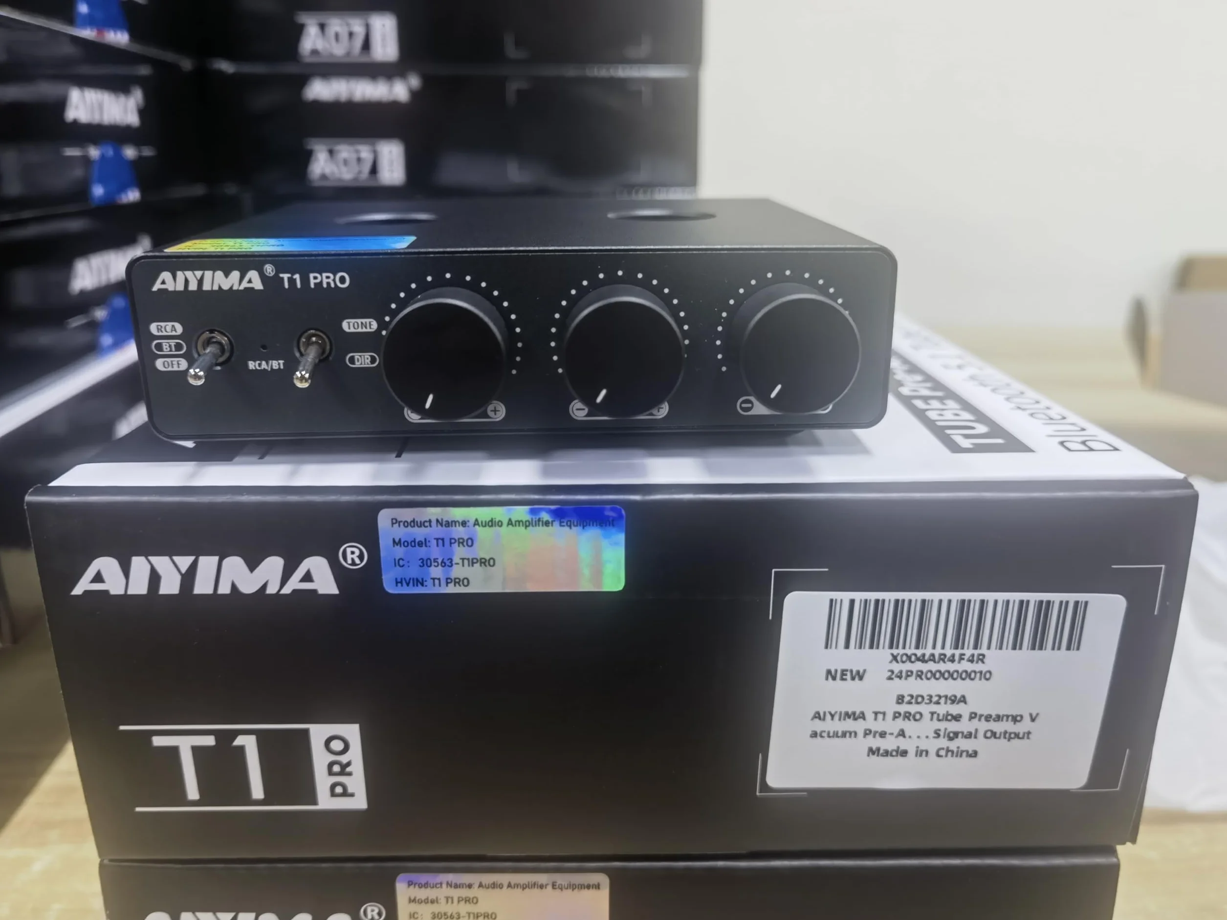 AIYIMA T1PRO Preamplificatore Tubo Audio Domestico Bluetooth 5.1 QCC3040 APTX-HD Regolatori Bassi Uscita Trigger