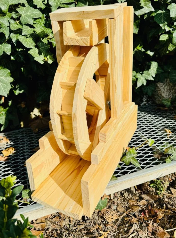 Ruota ad acqua in legno, L con grondaia, gioco d'acqua, mulino, decorazione da giardino, cascata, altezza 42 cm, colore naturale