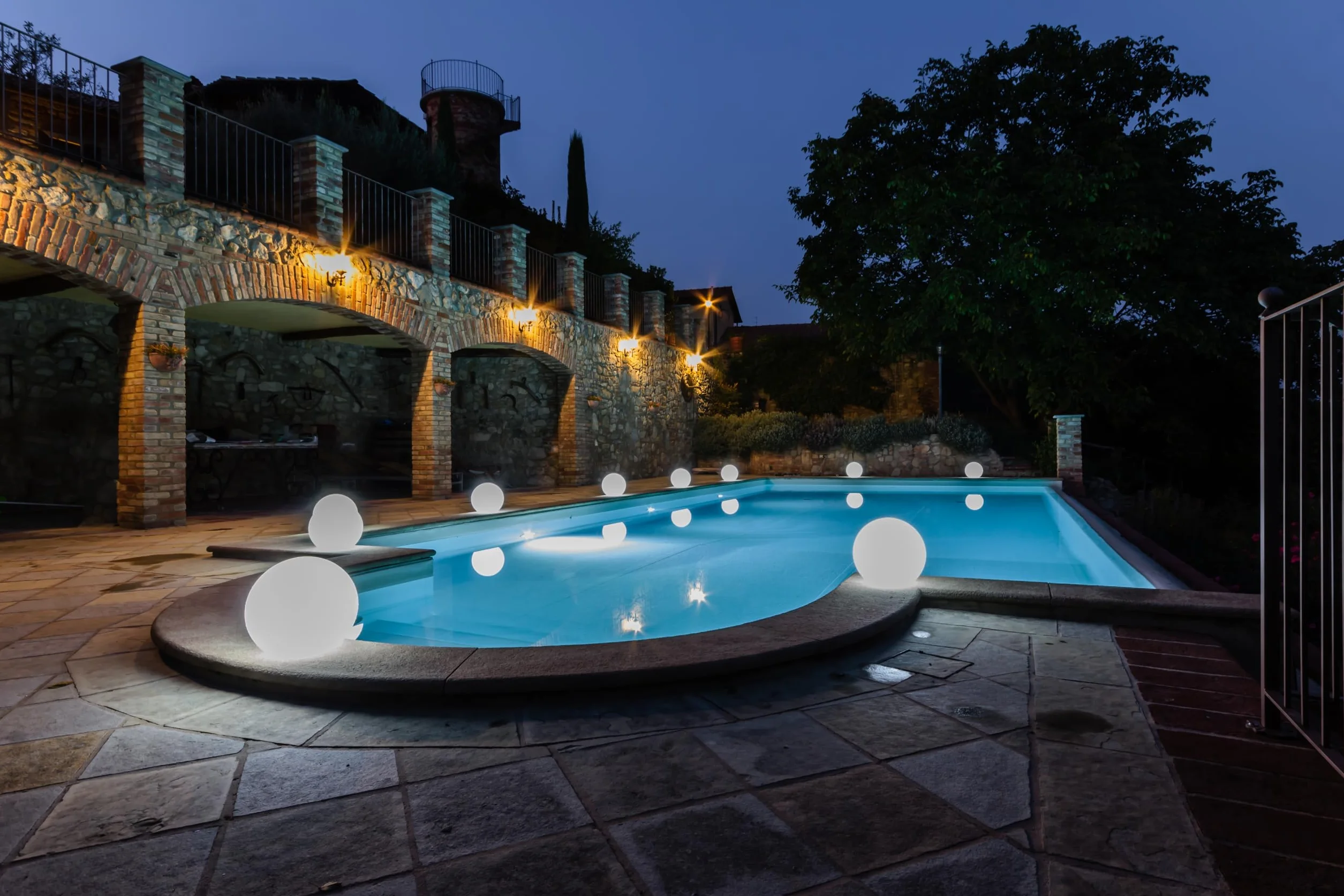 Arkema Design Sfera diam 40 cm SF400 luminosa e galleggiante