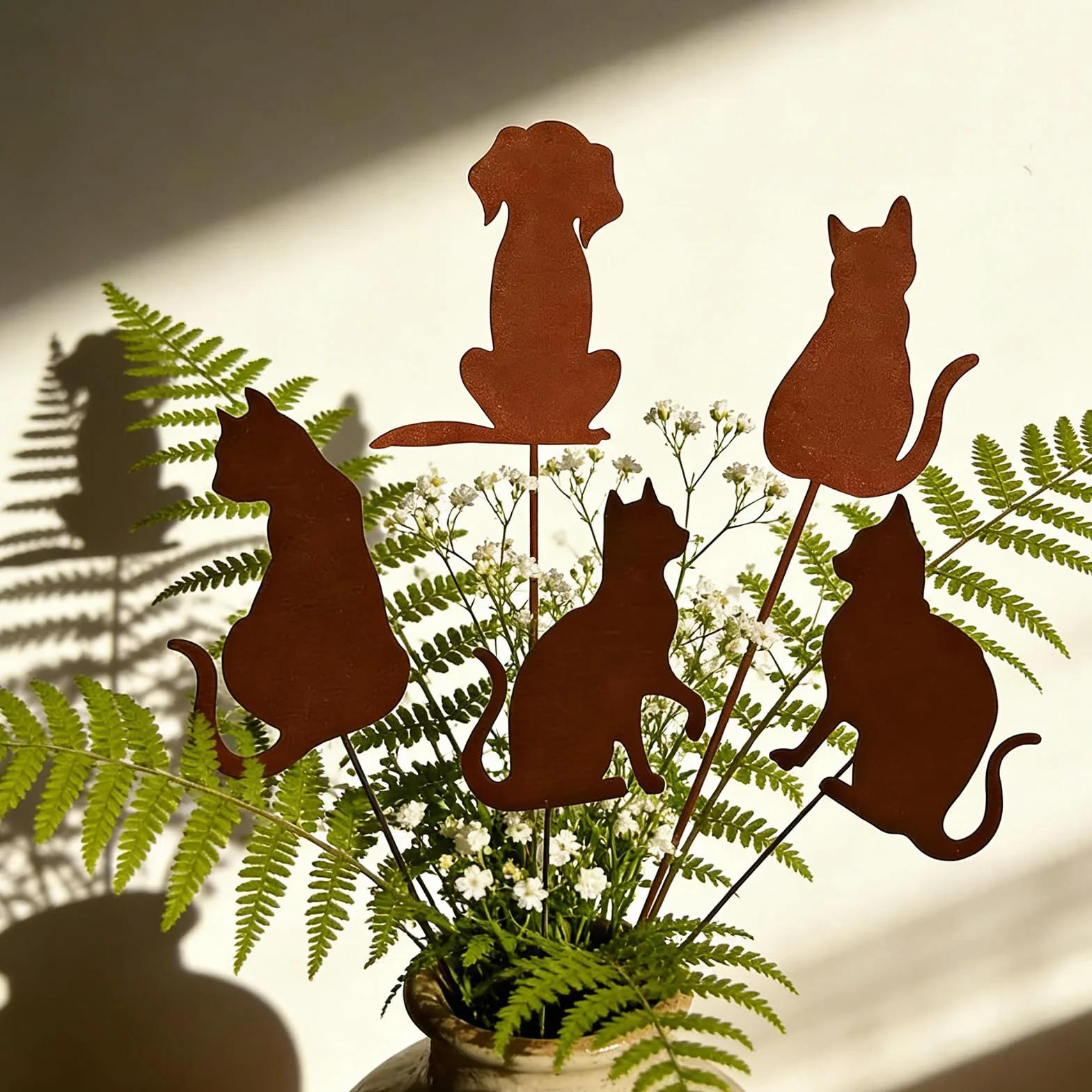 5 Pezzi Cani e Gatti Decorazione Giardino Ruggine, Spine da Giardino in Stile Arrugginito, per Terrazza e Balcone, Altezza ca. 18 cm