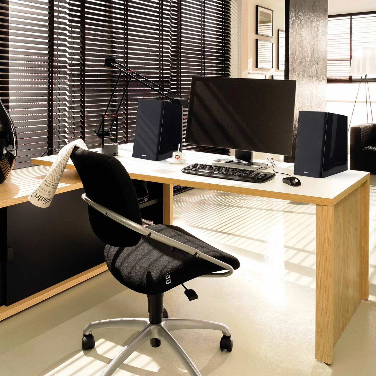 Edifier R2000DB Bluetooth Alimentati Diffusori da Scaffale Monitor Studio Nearfield 120W RMS Nero