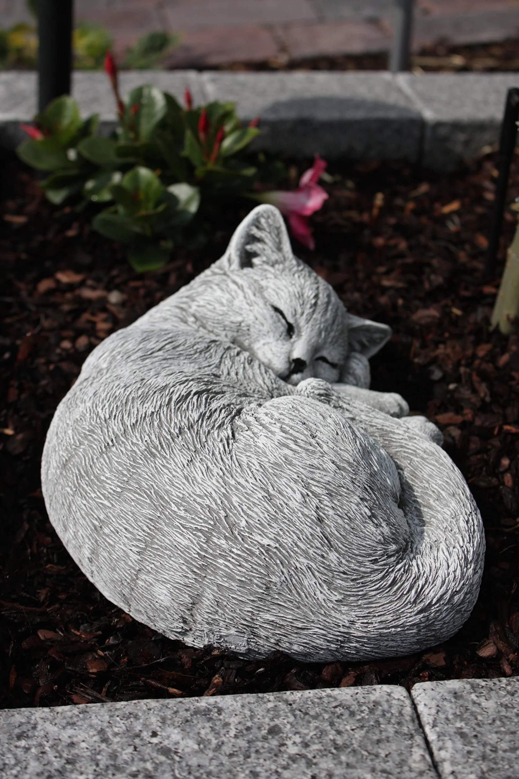 stoneandstyle Statua Scultura Gatto felino Che Dorme, Fatto a Mano, Resistente al Gelo