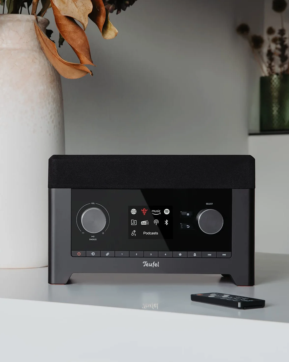 Teufel RADIO 3SIXTY Altoparlante Bluetooth con Radio Digitale Premium DAB+, 360° Suono e Subwoofer, Radio Internet, Funzione Power Bank - Nero