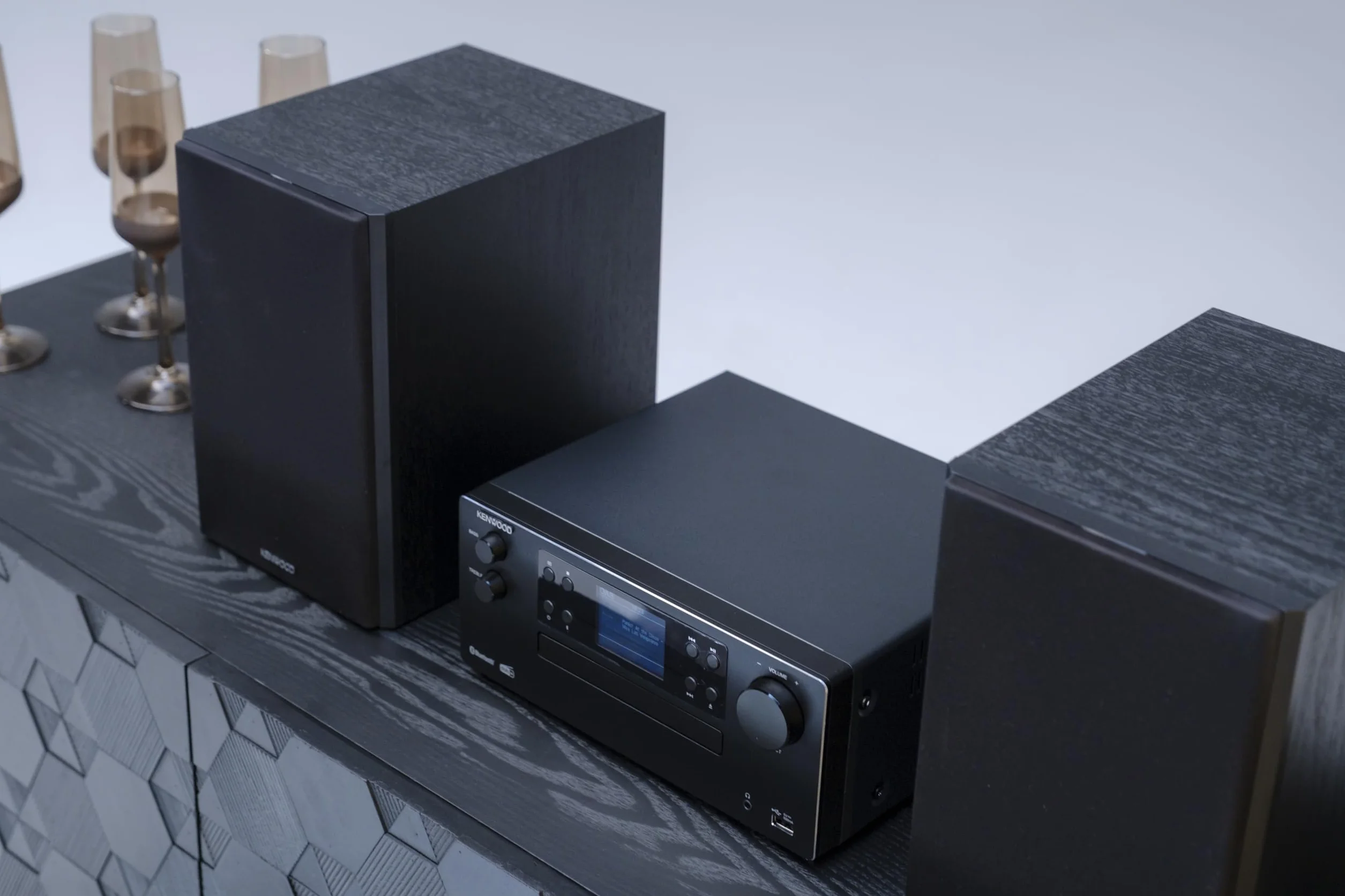 KENWOOD M-925DAB Sistema Micro HiFi Stereo DAB+ FM CD USB AUX 2,4" Display Colori Nero