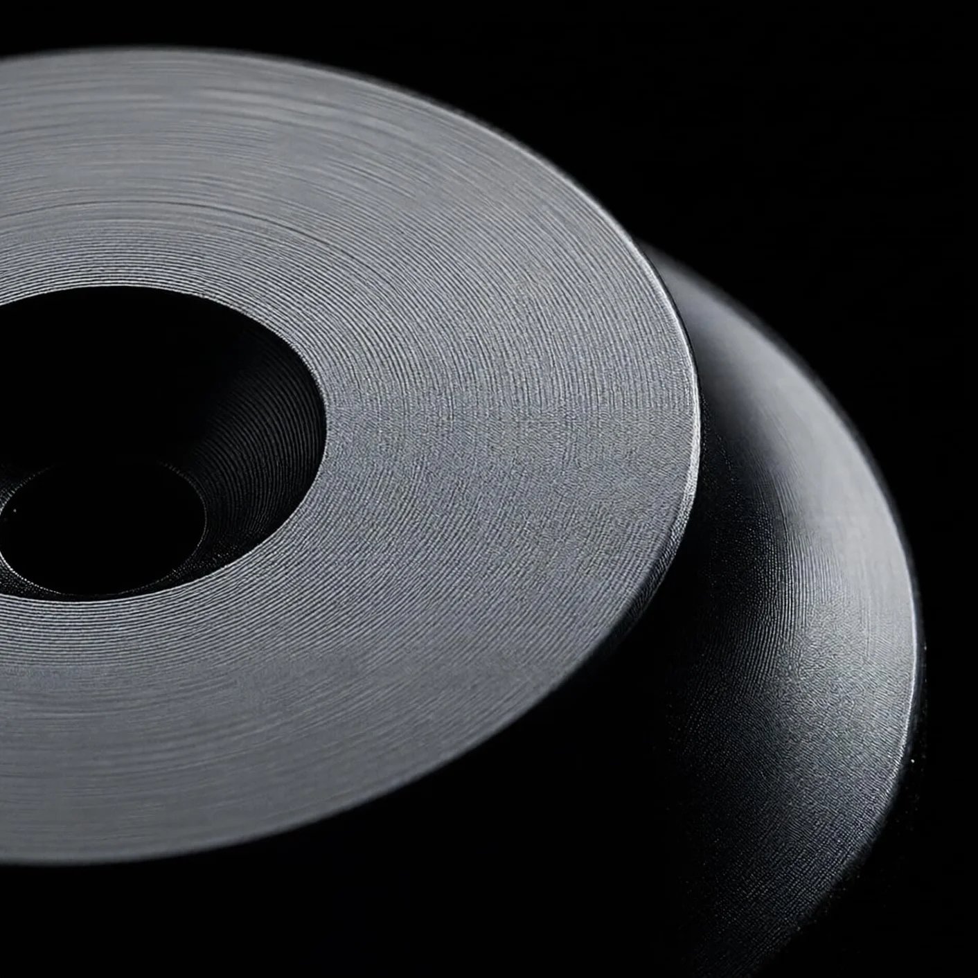 Set di punte e cuscinetti per altoparlanti M6, alluminio nero, Ø10 mm cono con radius pad Ø20 mm, ammortizzatori vibrazioni HiFi