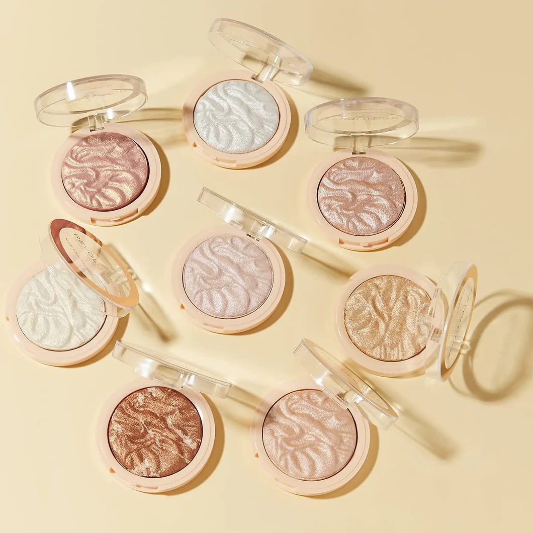Revolution Beauty Polvere evidenziazione Luminoso ricaricato solo il mio tipo