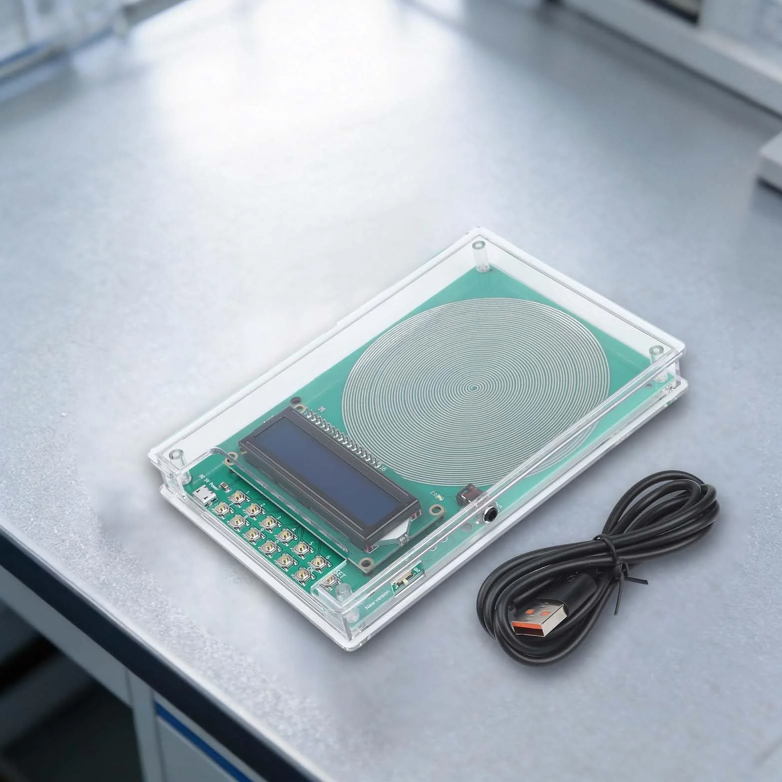 Generatore di frequenza V2 con frequenza regolabile da 0,1 Hz a 30 kHz con risonanza SchumannWave 7,83 Hz USB e opzioni di alimentazione CC per alleviare lo stress