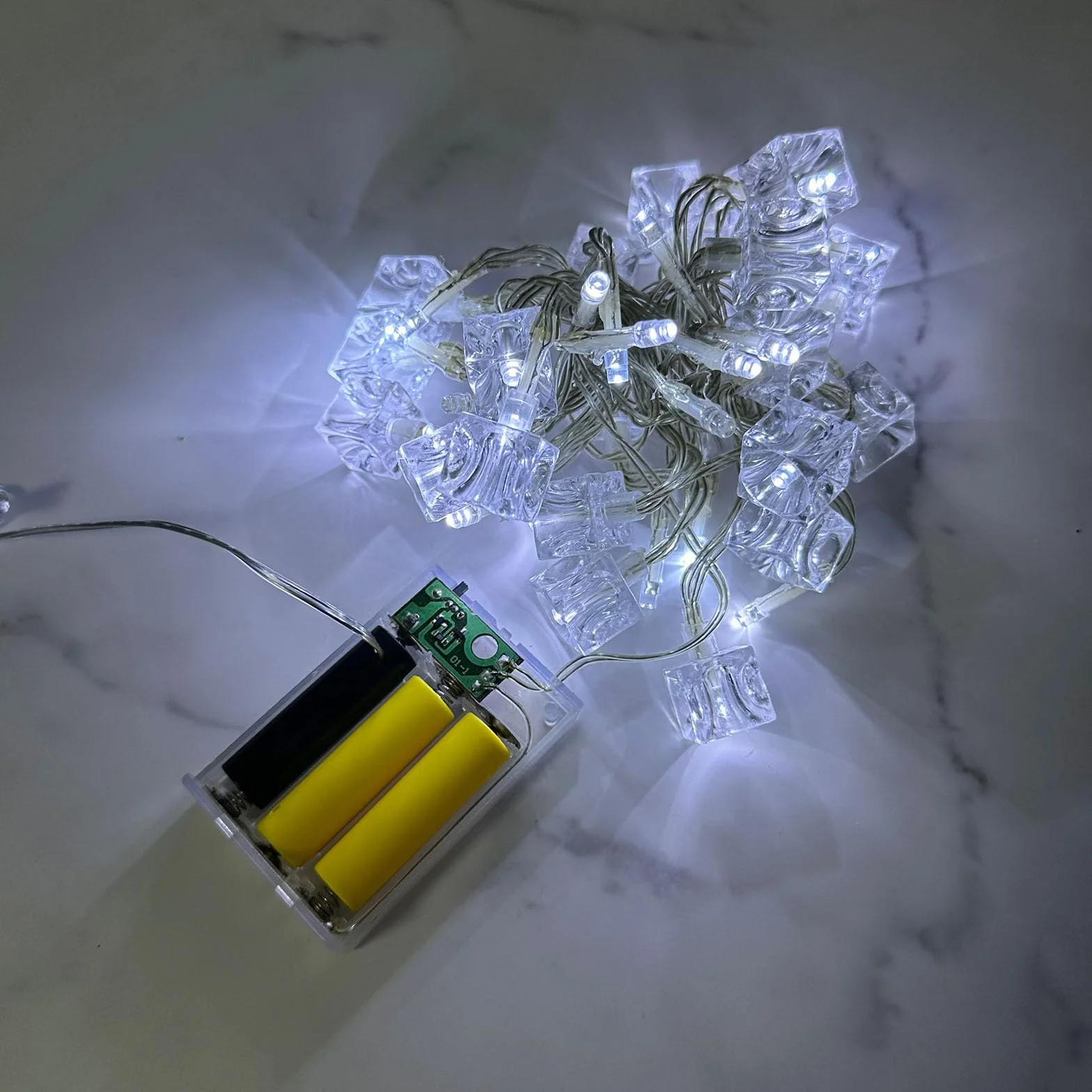 Eliminatore di Batterie AA/AAA 4,5 V e 3 V per Candele Elettroniche, Giocattoli, Luci