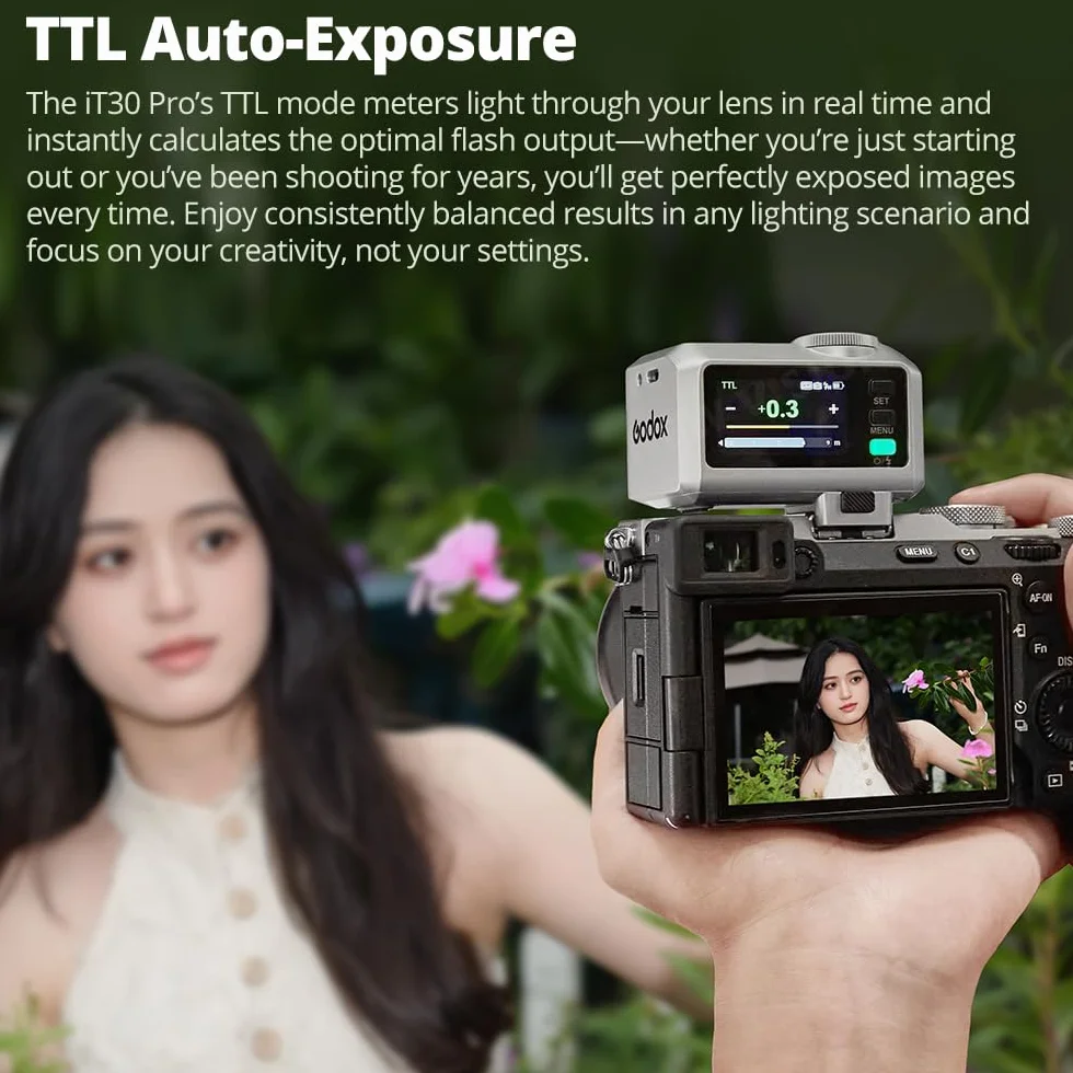 Godox iT30 Pro F Mini Flash per Fotocamera Fuji TTL HSS 1/8000s 2.4G Wireless X System 7.1 cm Touch Screen 900 mAh Litio Nero