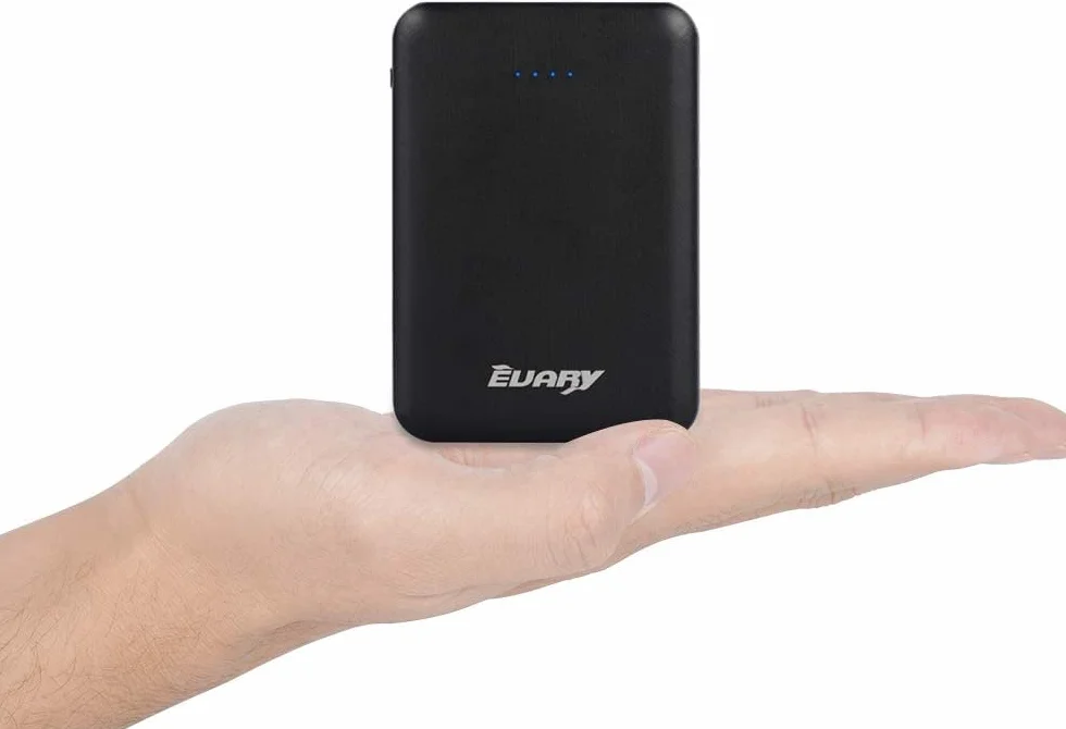 Mini Power Bank 5000 mAh batteria esterna portatile con cavo bianco e nero