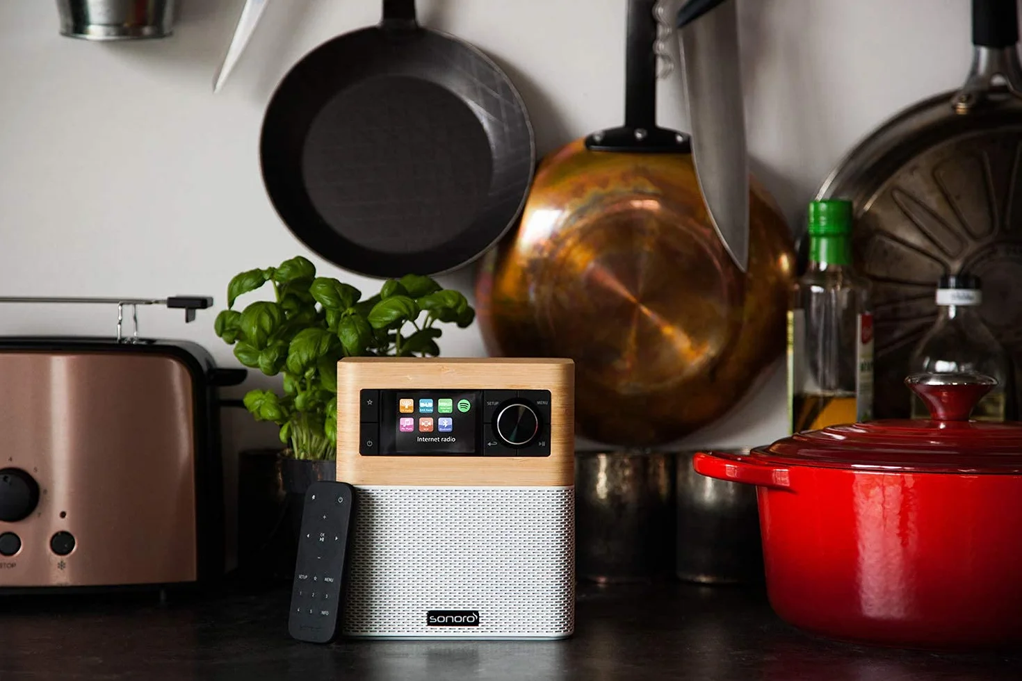 Sonoro Radio Internet Bluetooth DAB+ FM WLAN MP3 Spotify Amazon Deezer resistente agli schizzi acero bianco