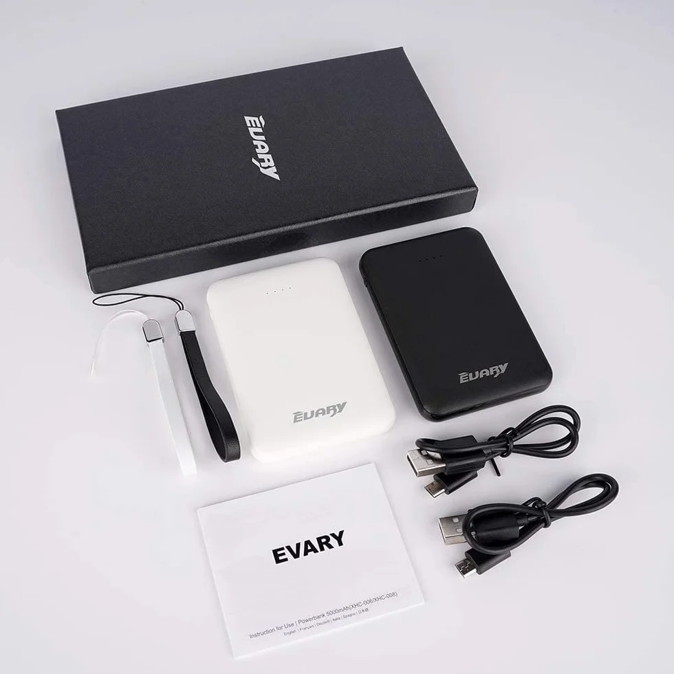 Mini Power Bank 5000 mAh batteria esterna portatile con cavo bianco e nero