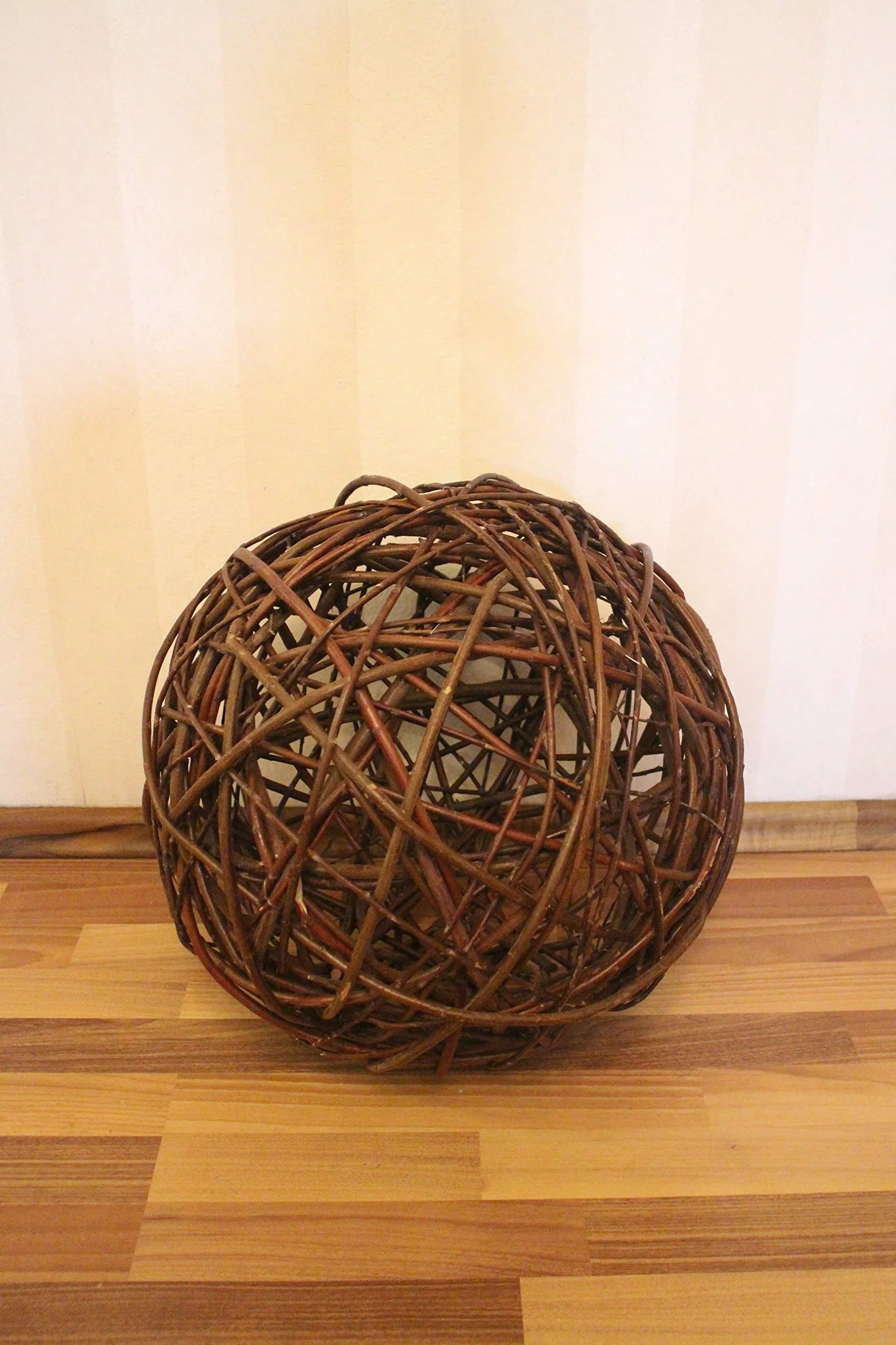 Palla di salice in 6 misure, realizzata a mano in UE (40 cm)