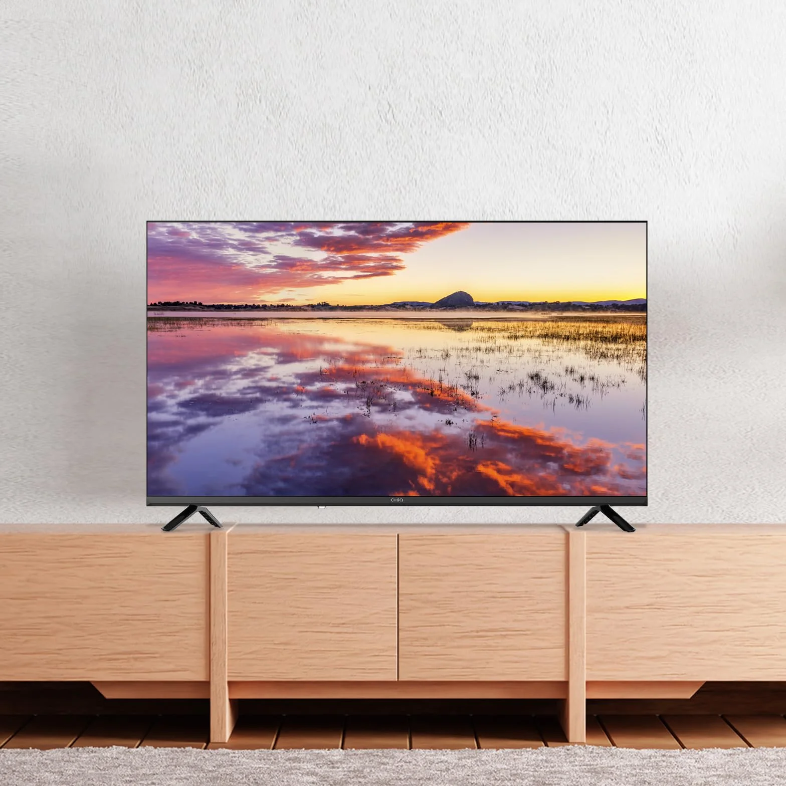 CHiQ L40FT 40" (100 cm) Full HD Smart TV, HDR10, Google TV, Dolby Audio, Chromecast, Triplo Tuner DVB-C/T/T2/S/S2