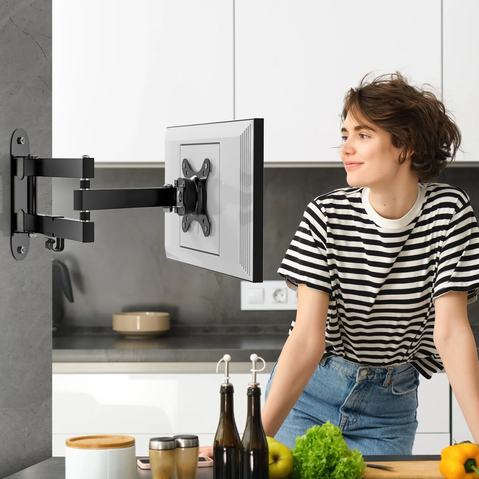 Alexa Echo Show 15 Supporto da parete per Amazon Echo Show 21, 15,6", 53,3 cm, girevole e inclinabile