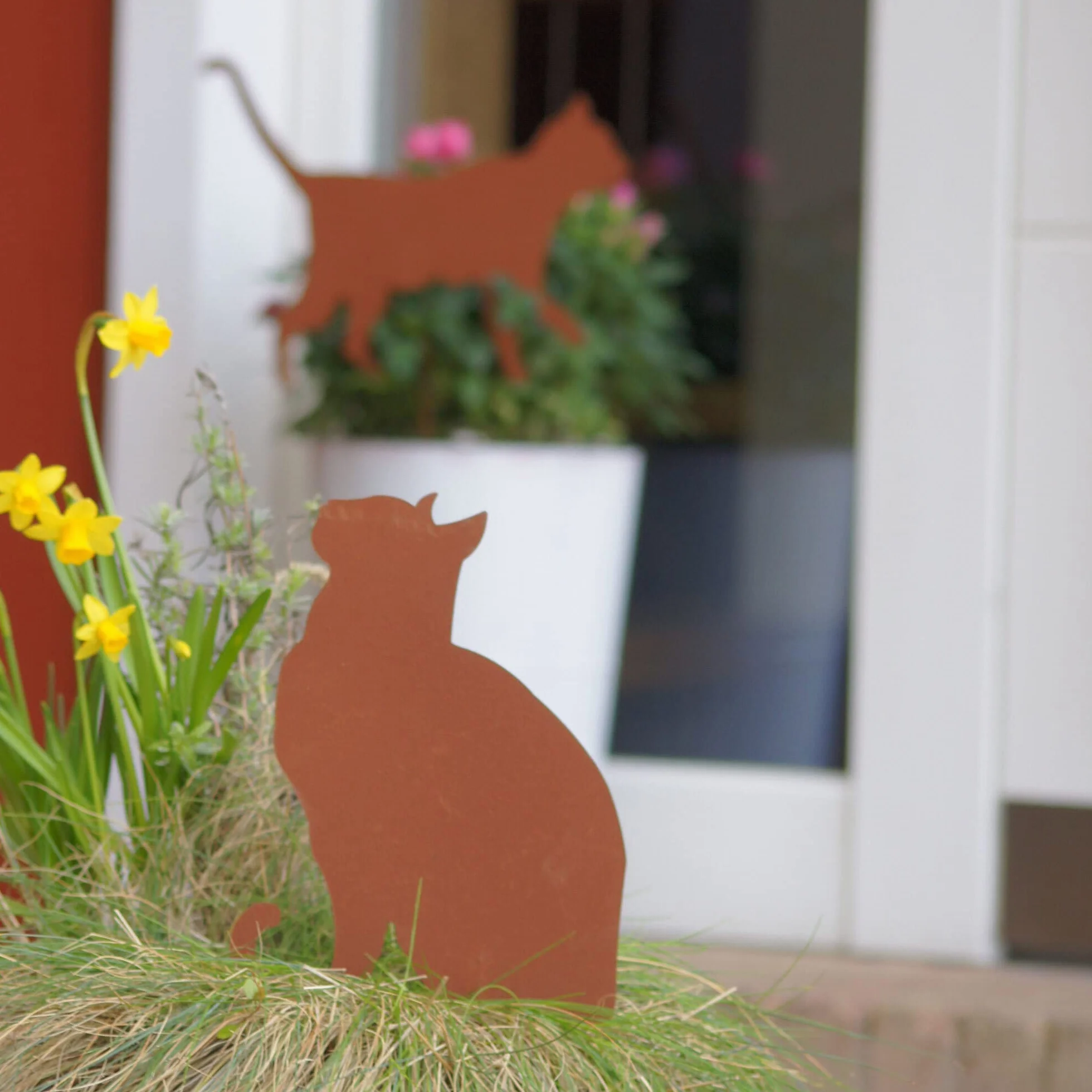 UNUS Set di 4 pali da giardino con patina, forma gatto, decorazione da giardino con aspetto ruggine, decorazione in metallo resistente alla ruggine per giardino, terrazzo, balcone, vaso da fiori