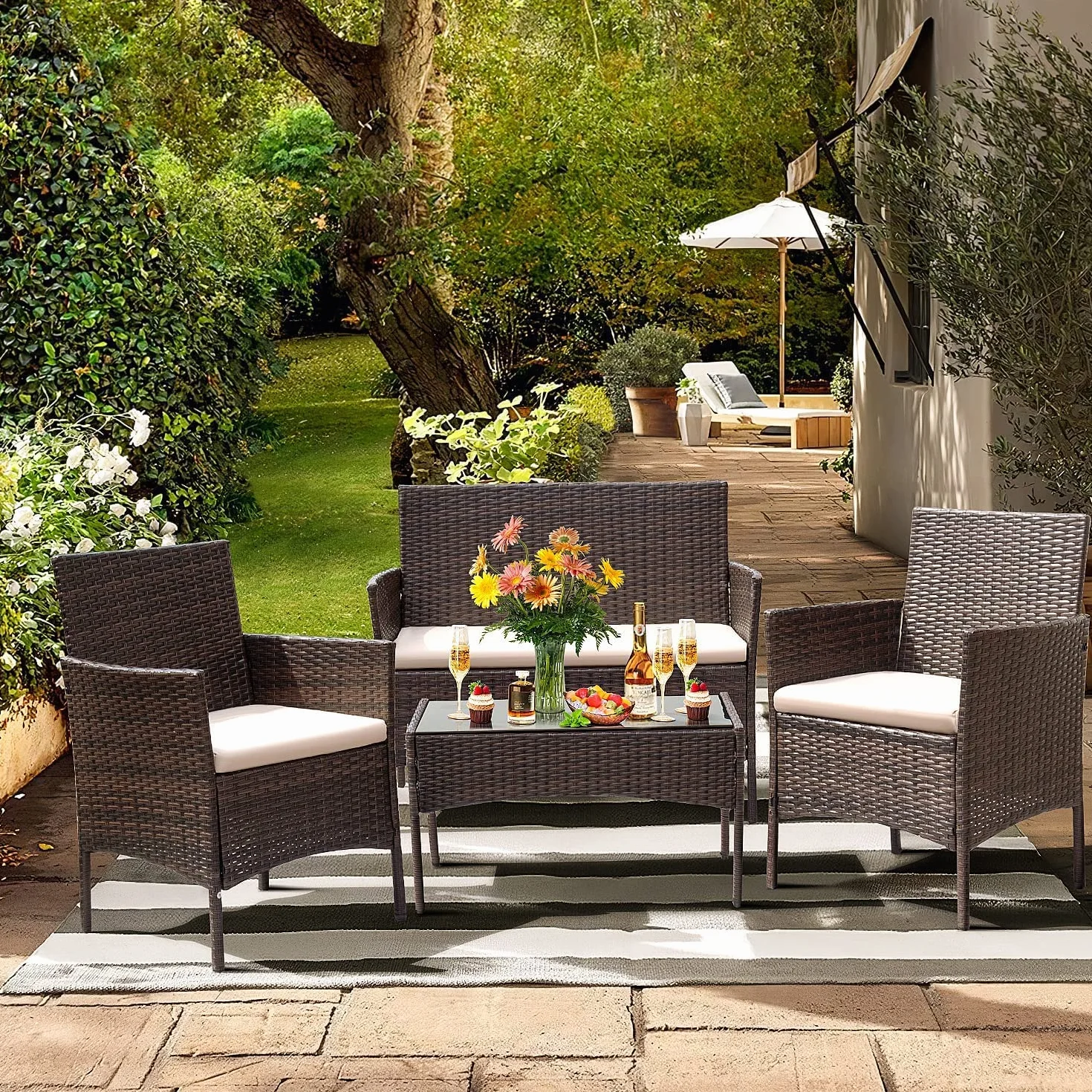Set Salottino da Giardino Esterno Arredo Rattan Tavolo da Giardino con Sedie,Mobili da Giardino Completo di Divano 2 Poltrone e Tavolino con Cuscini Marrone
