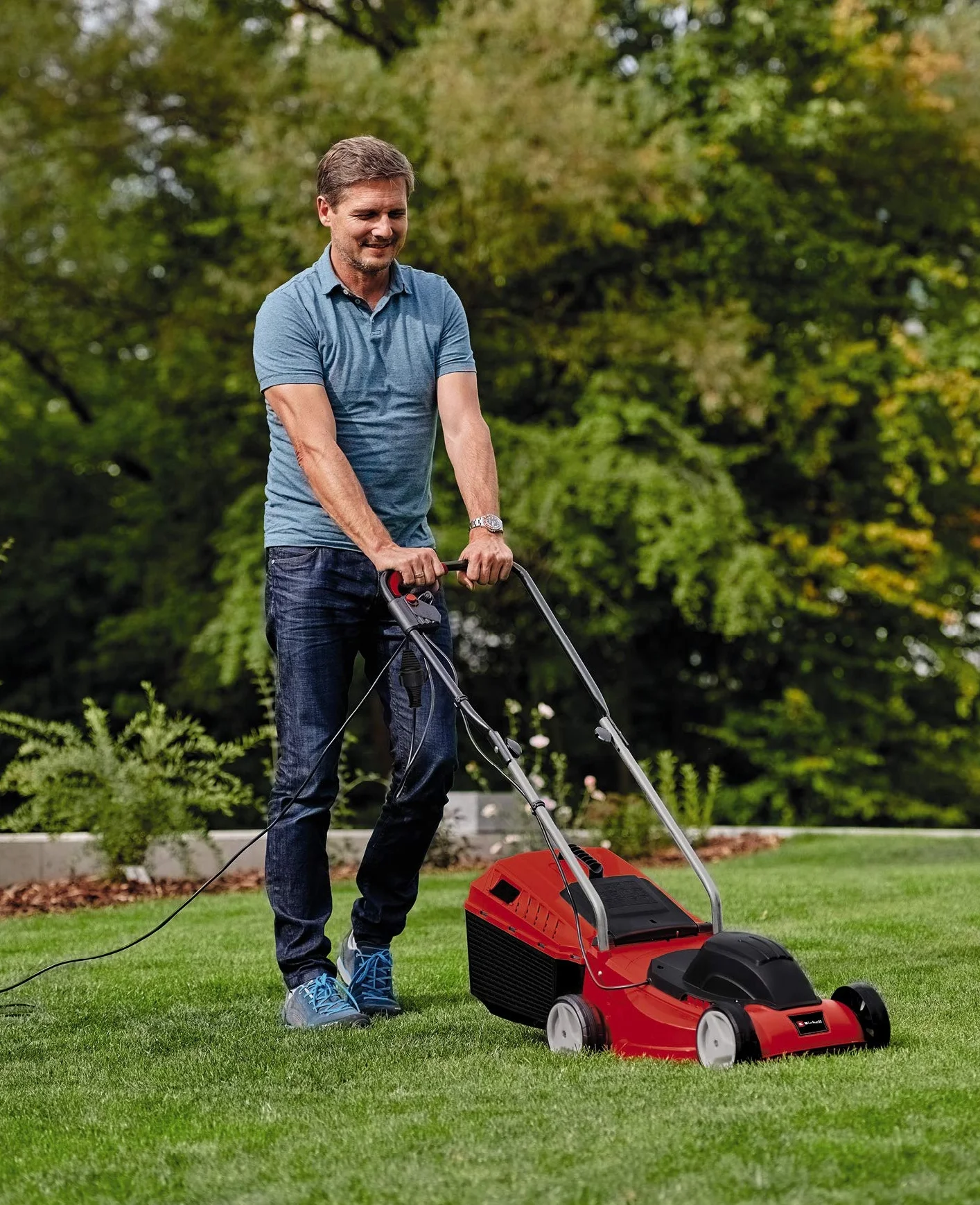 Einhell GC-EM 1032 Tagliaerba elettrico (tensione 220-240 V, potenza 1000 W, largh. Taglio 32 cm, altezza taglio 3 pos 25-60 mm, vano raccolta 30l)