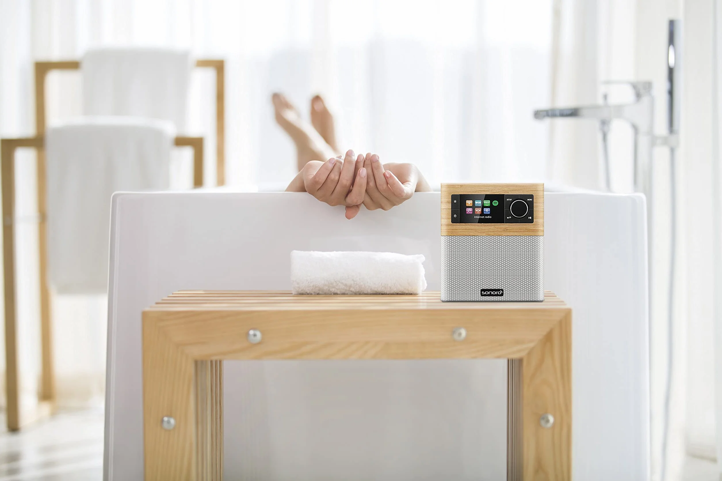 Sonoro Radio Internet Bluetooth DAB+ FM WLAN MP3 Spotify Amazon Deezer resistente agli schizzi acero bianco
