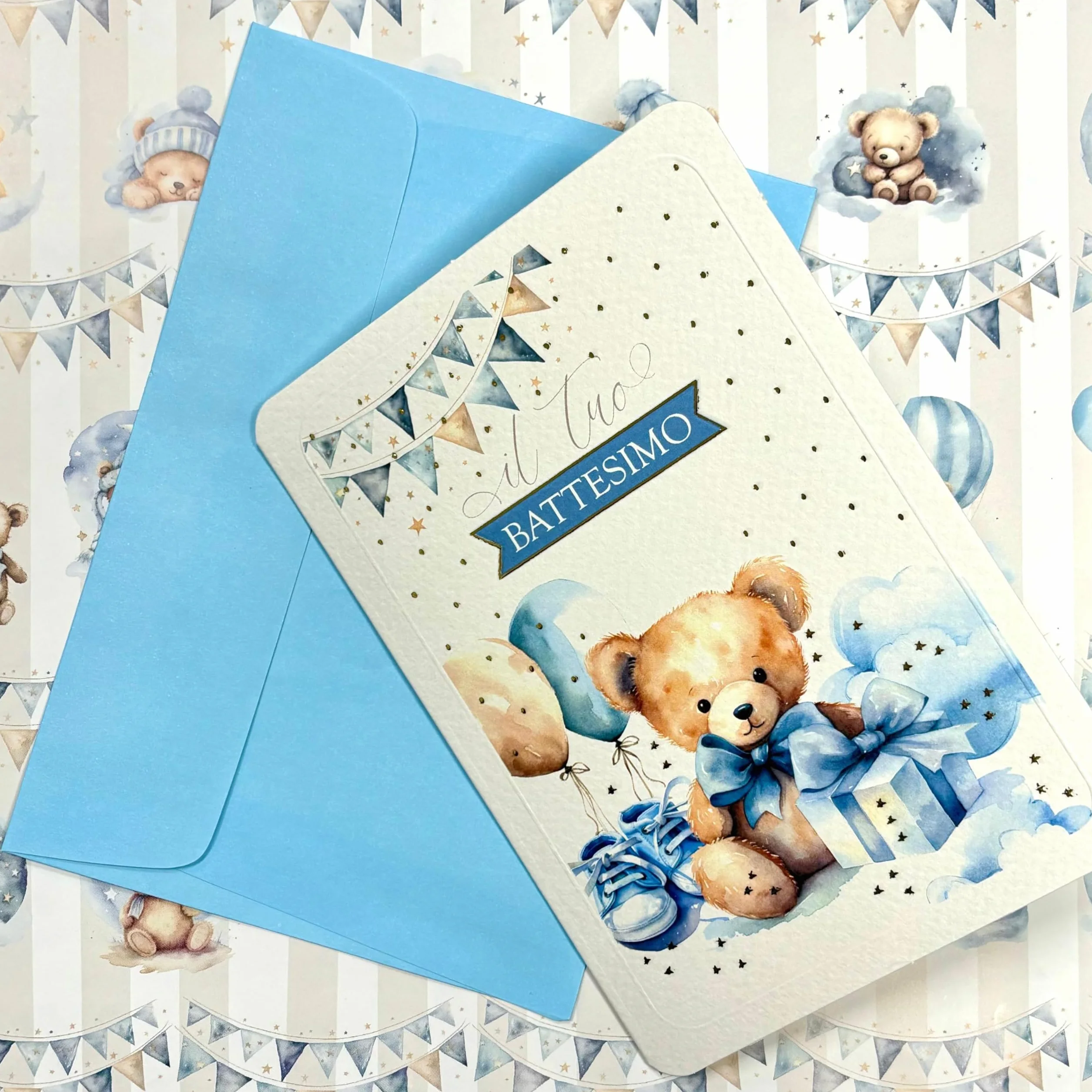 Set Battesimo Biglietto e Carta da Regalo Orsetto Blu 16x12 cm 100x70 cm