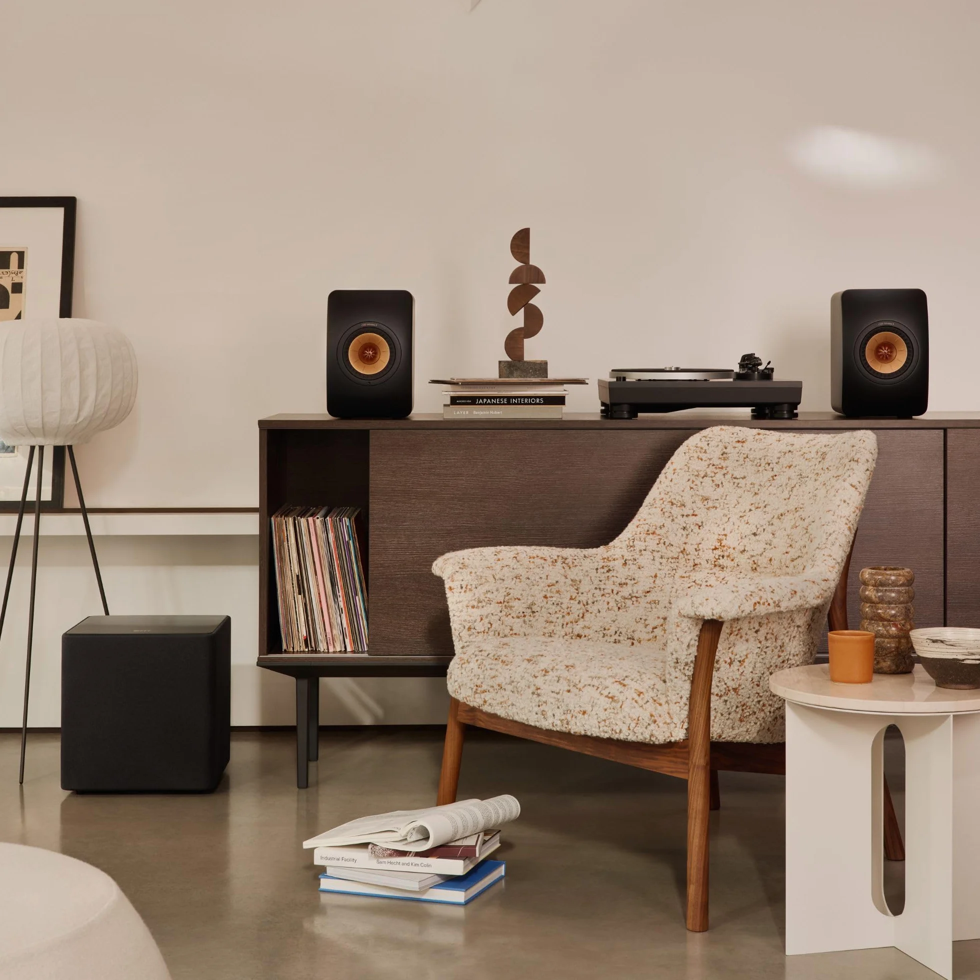 KEF Kube 10 MIE Subwoofer Nero 300W Classe D RMS 10 pollici iBX RCA phono