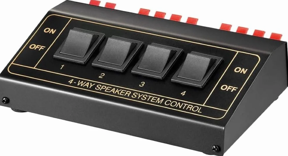Goobay Speaker Switchbox per 4 coppie di diffusori nero