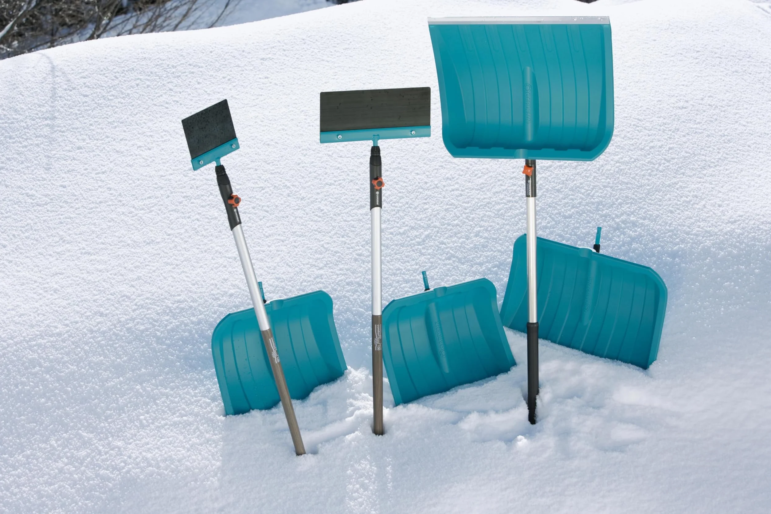 Gardena Spingineve combisystem KST 50: Pala da neve, profilo plastica resistente a abrasione, urti e freddo sino a -40°C, larghezza 50 cm (3241-20)