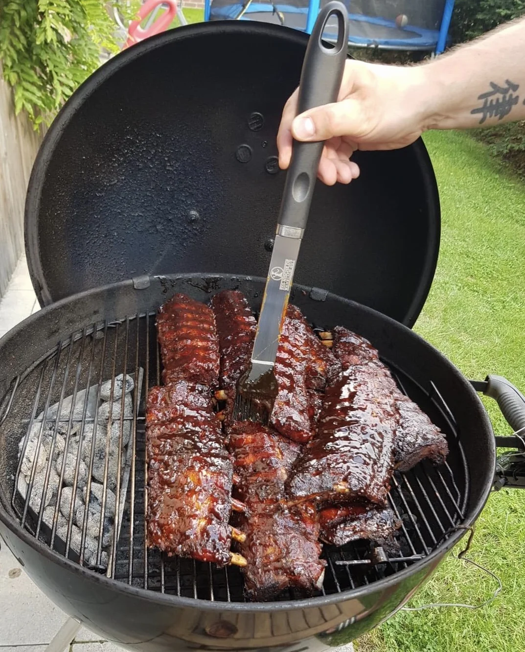 Ess-Nische® Pennello per griglia per Barbecue XXL Resistente al Calore in Acciaio Inossidabile e Silicone per marinare la Carne - Pennello da Pasticceria per glassare i Dolci