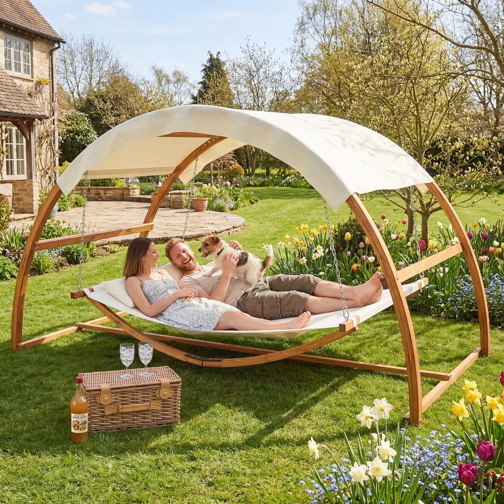 tectake® Amaca da Esterno per 2 Persone, Amaca XXL con Tettuccio Parasole, Struttura in Legno Robusta, Tessuto Traspirante e Idrorepellente, Inclusi Comodi Cuscini, Teak, 328 x 160 x 171,5 cm