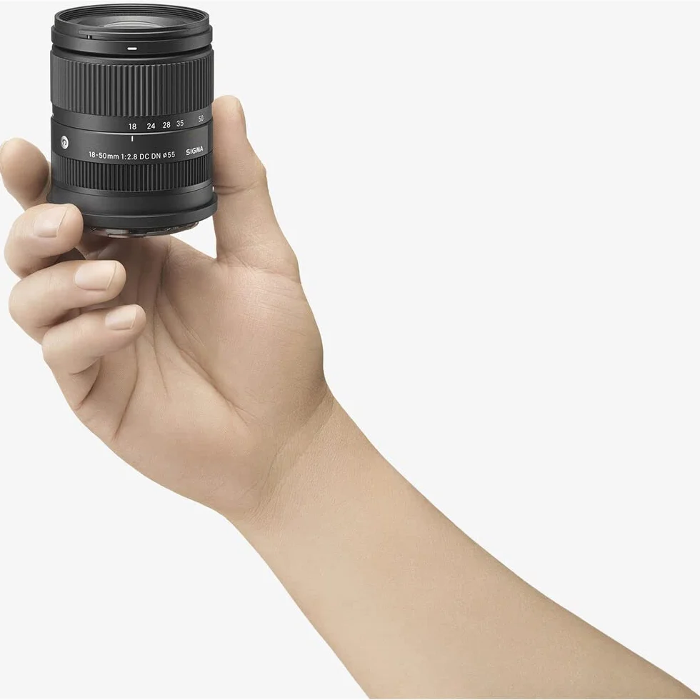 Sigma Obiettivo 18-50mm F/2.8 DC DN C Sony-E