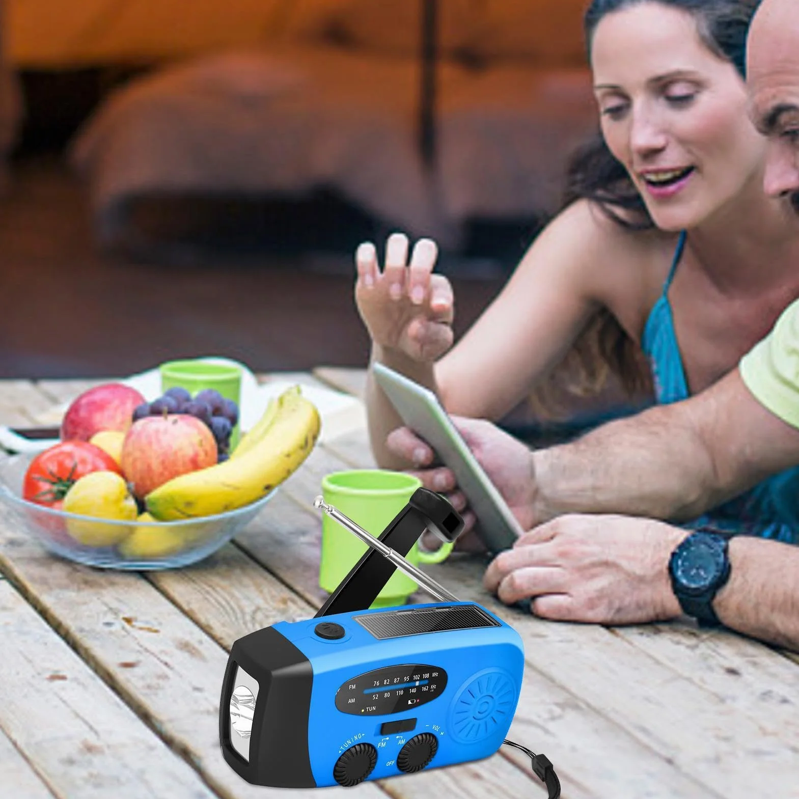Radio meteorologica di emergenza solare a manovella AM/FM con batteria 2000 mAh e torcia LED