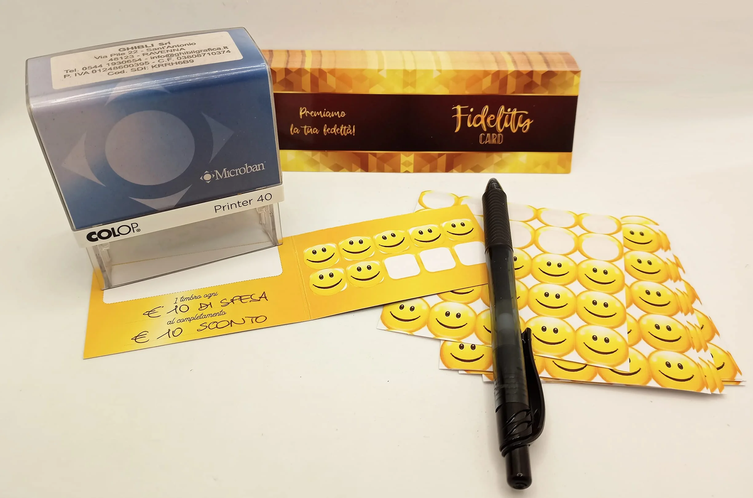 GHIBLI 100 Tessere Fedeltà + 1000 Bollini Adesivi Smile - Fidelity Card per Negozi e Attività Commerciali