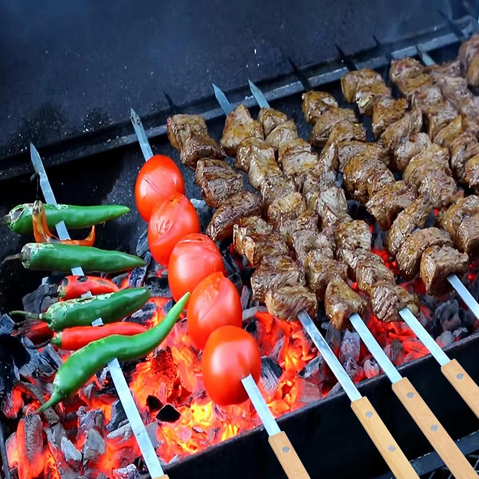 Spiedini Barbecue in Acciaio Inox 42 cm con Manici in Legno di Faggio, Set 8 Pezzi
