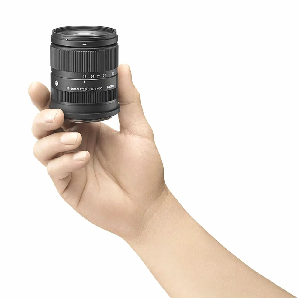 Sigma Obiettivo 18-50mm F/2.8 DC DN C Sony-E