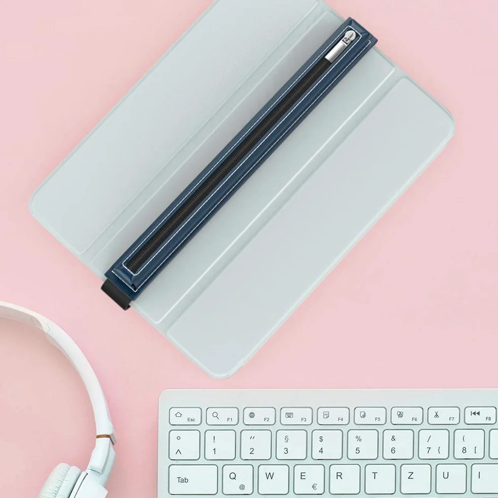 MoKo Custodia per Apple Pencil PRO/USB-C 1a/2a Gen., Penna Stilo Custodia con Cerniera in Pelle PU per Tablet 9,7"-12,9", Indaco