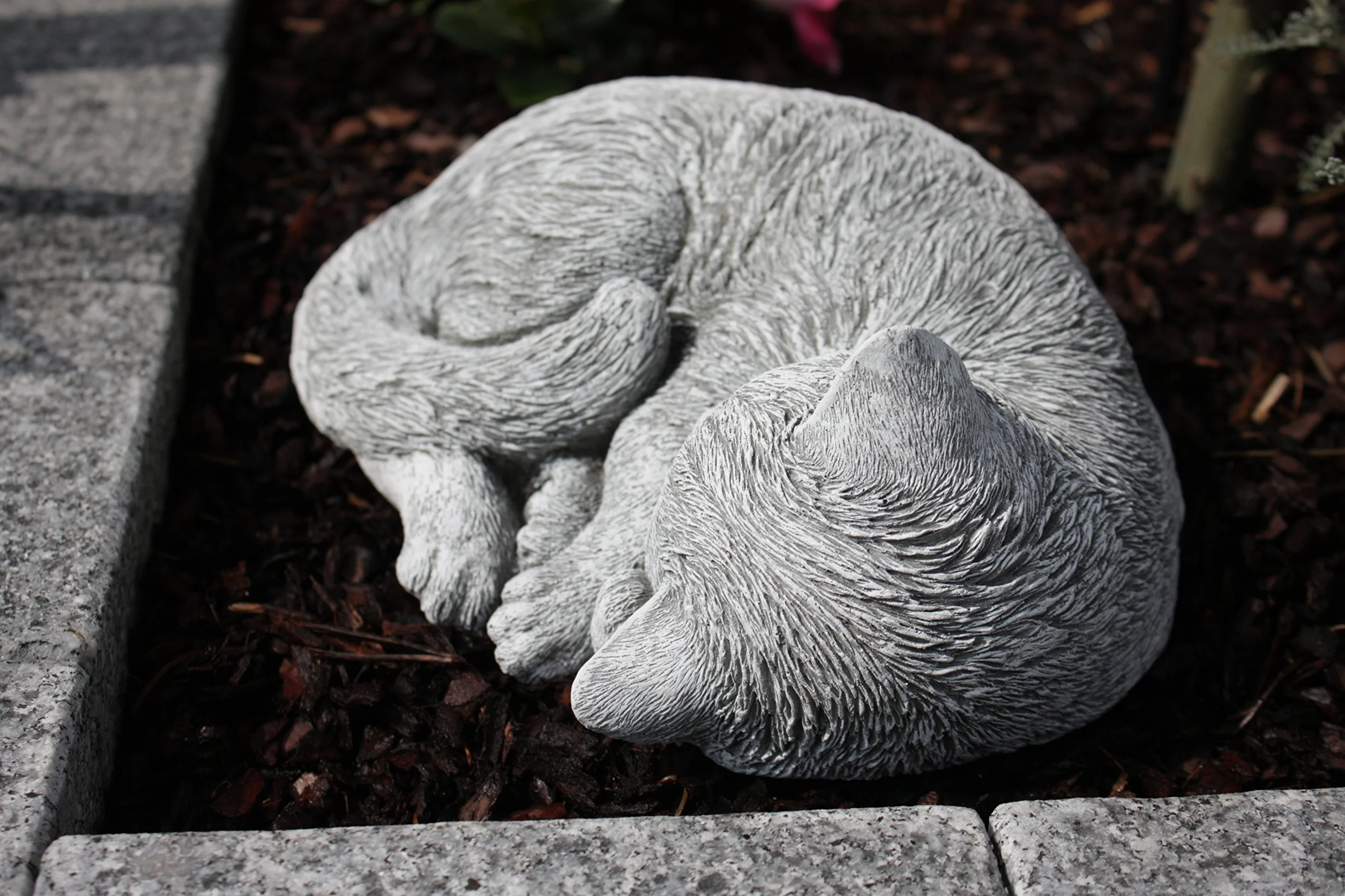 stoneandstyle Statua Scultura Gatto felino Che Dorme, Fatto a Mano, Resistente al Gelo