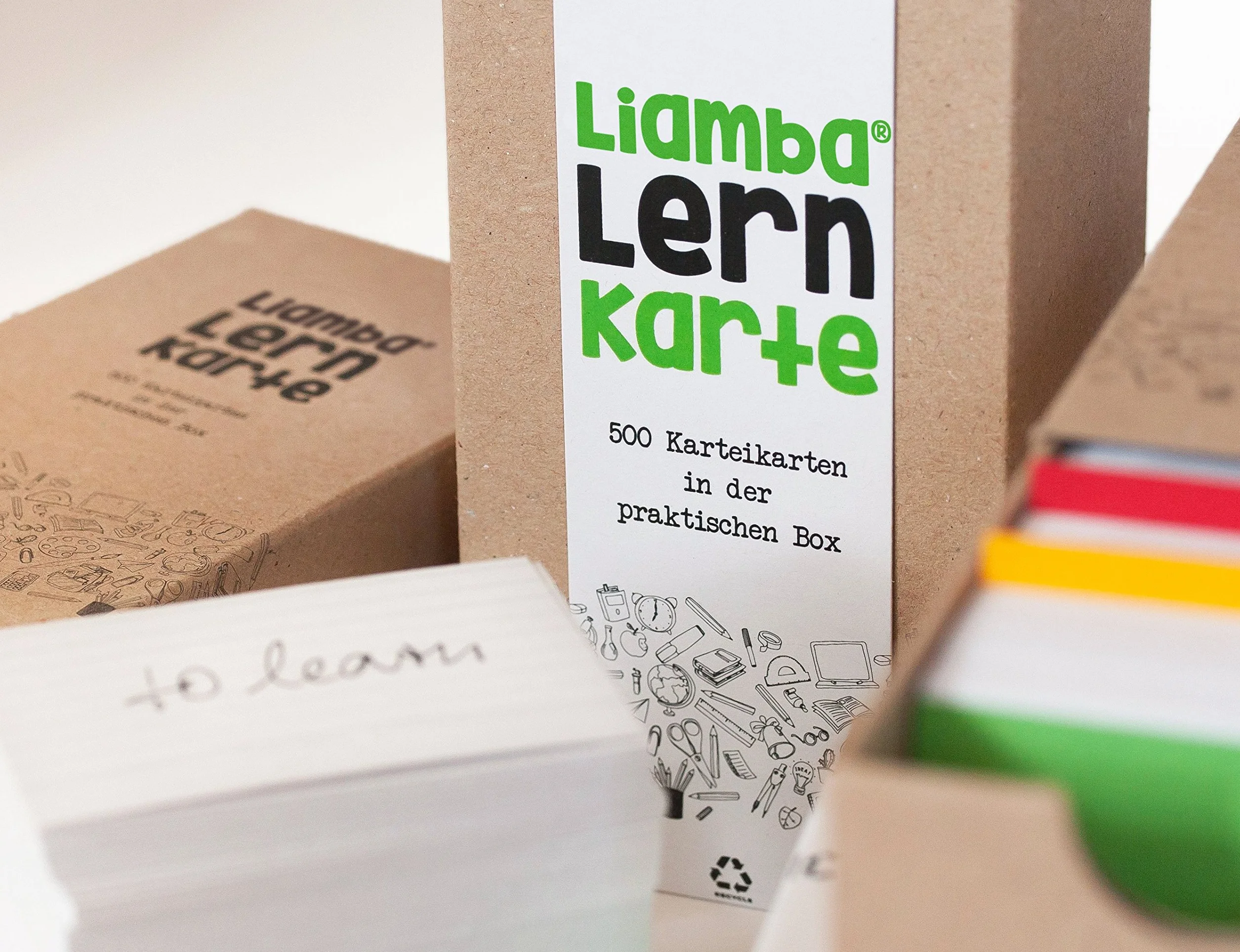 Flashcard DIN A8 7,4 x 5,2 cm 190 g/mq a righe certificate FSC scatola in cartone riciclato prodotto in Germania