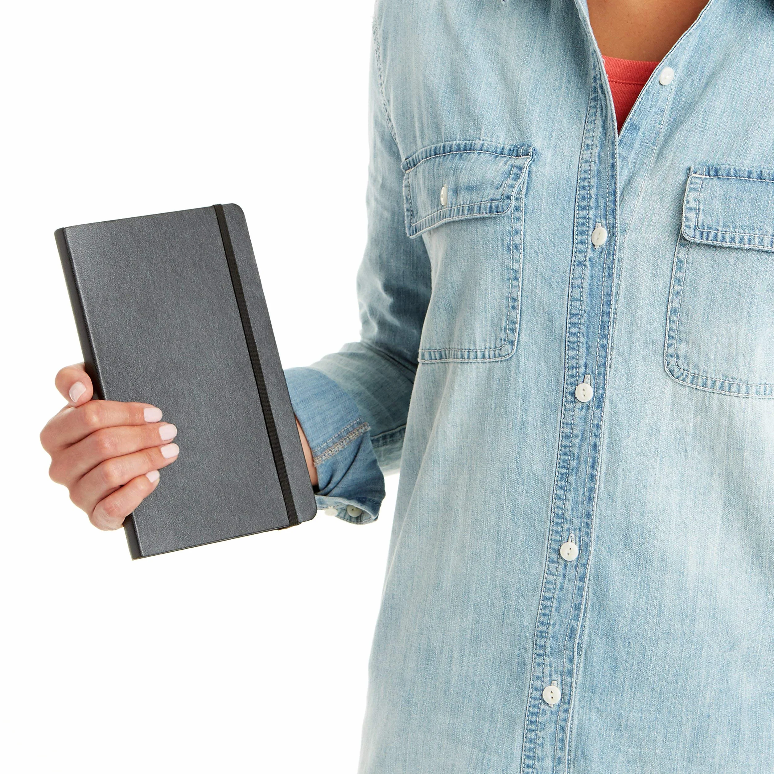 Amazon Basics Taccuino Classico A5 Senza Righe Nero