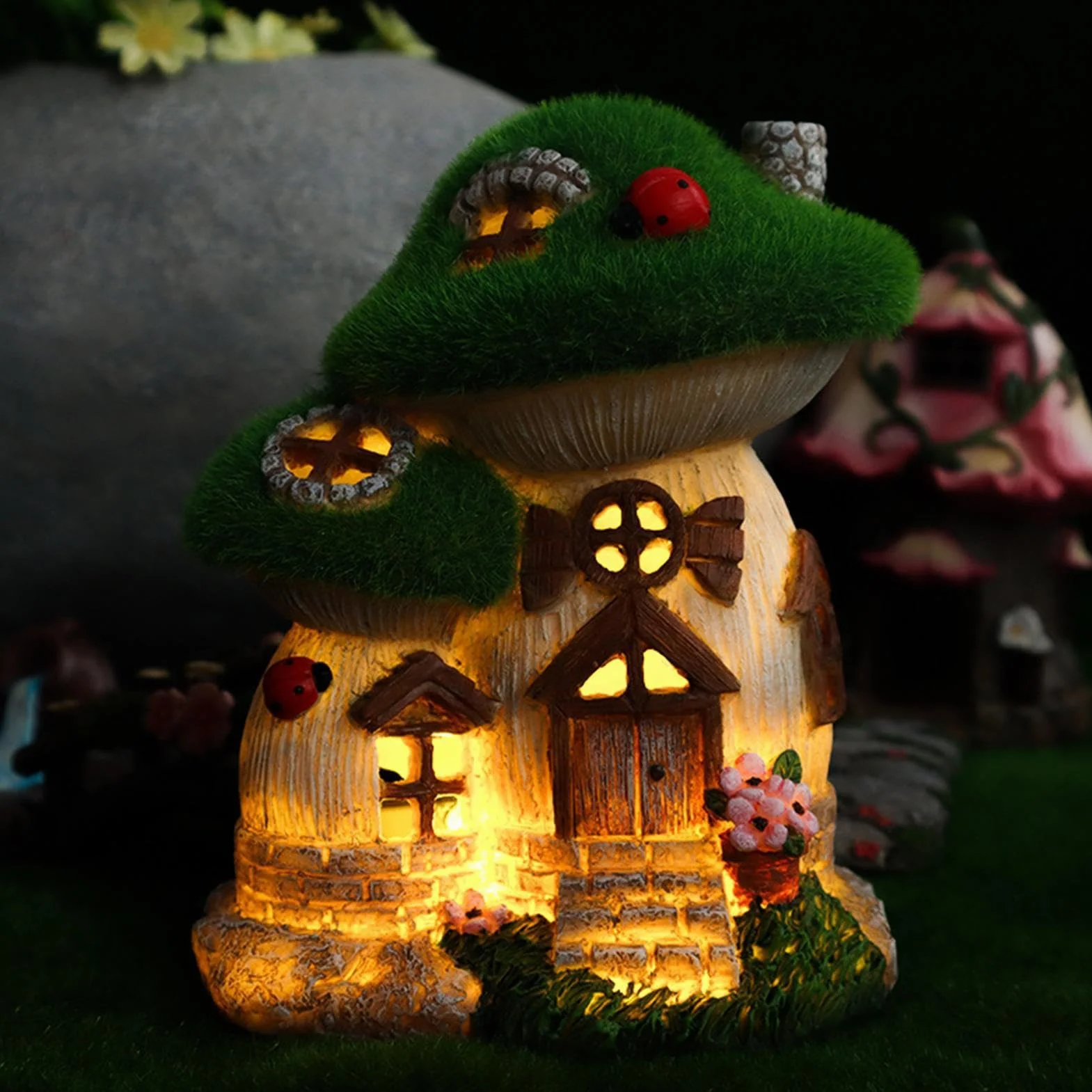 Casa delle fate a energia solare, casetta incantata in resina, statua da giardino, 13,5 x 11,3 x 16,5 cm, decorazione da giardino fantasia, luce a LED, decorazione per esterni resistente alle