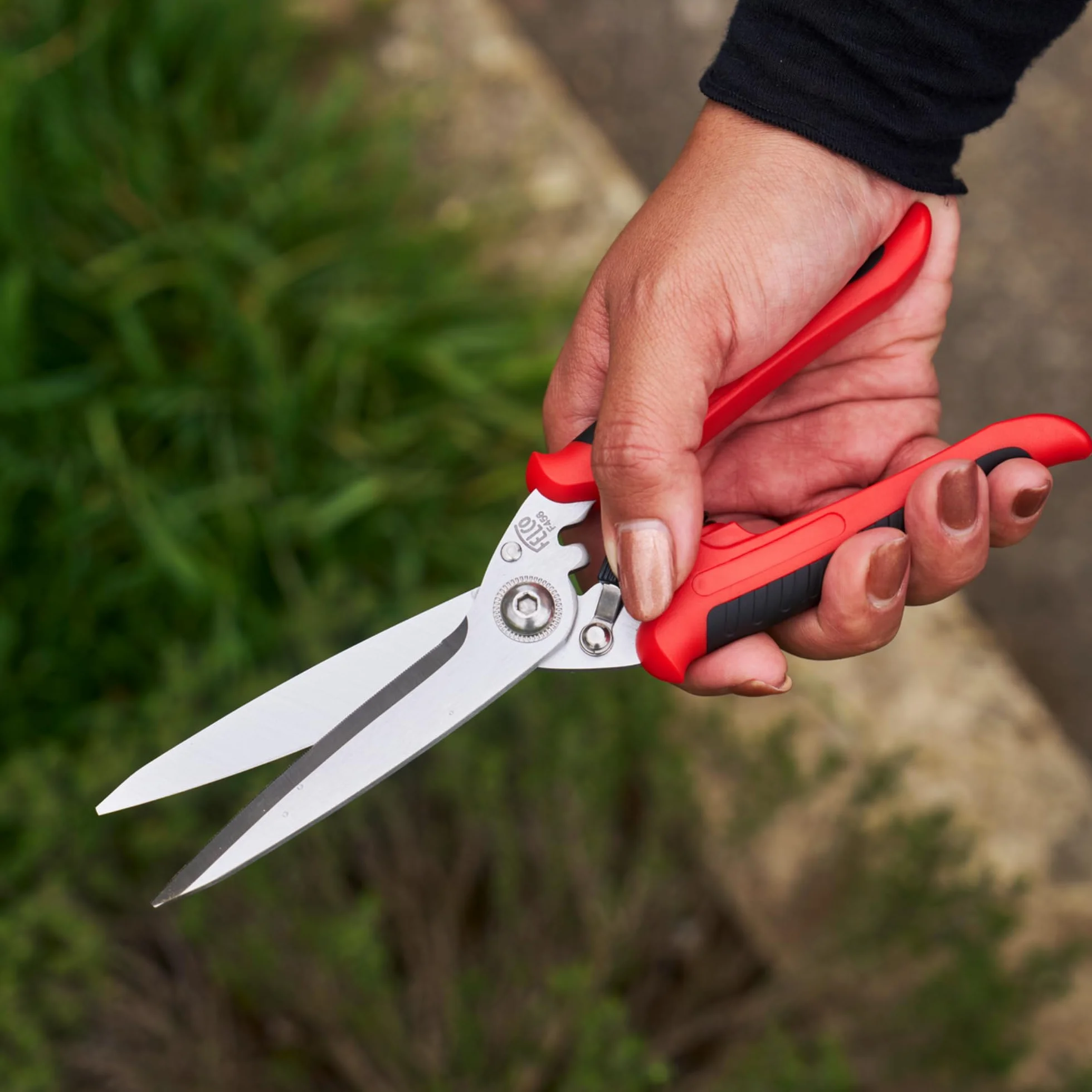 FELCO 456 Forbici Multiuso, Lame Curve in Acciaio Inossidabile, Lama Seghettata per Presa Sicura, Strumento da Taglio Multiuso per Giardino e Casa, Forbici di Precisione Premium