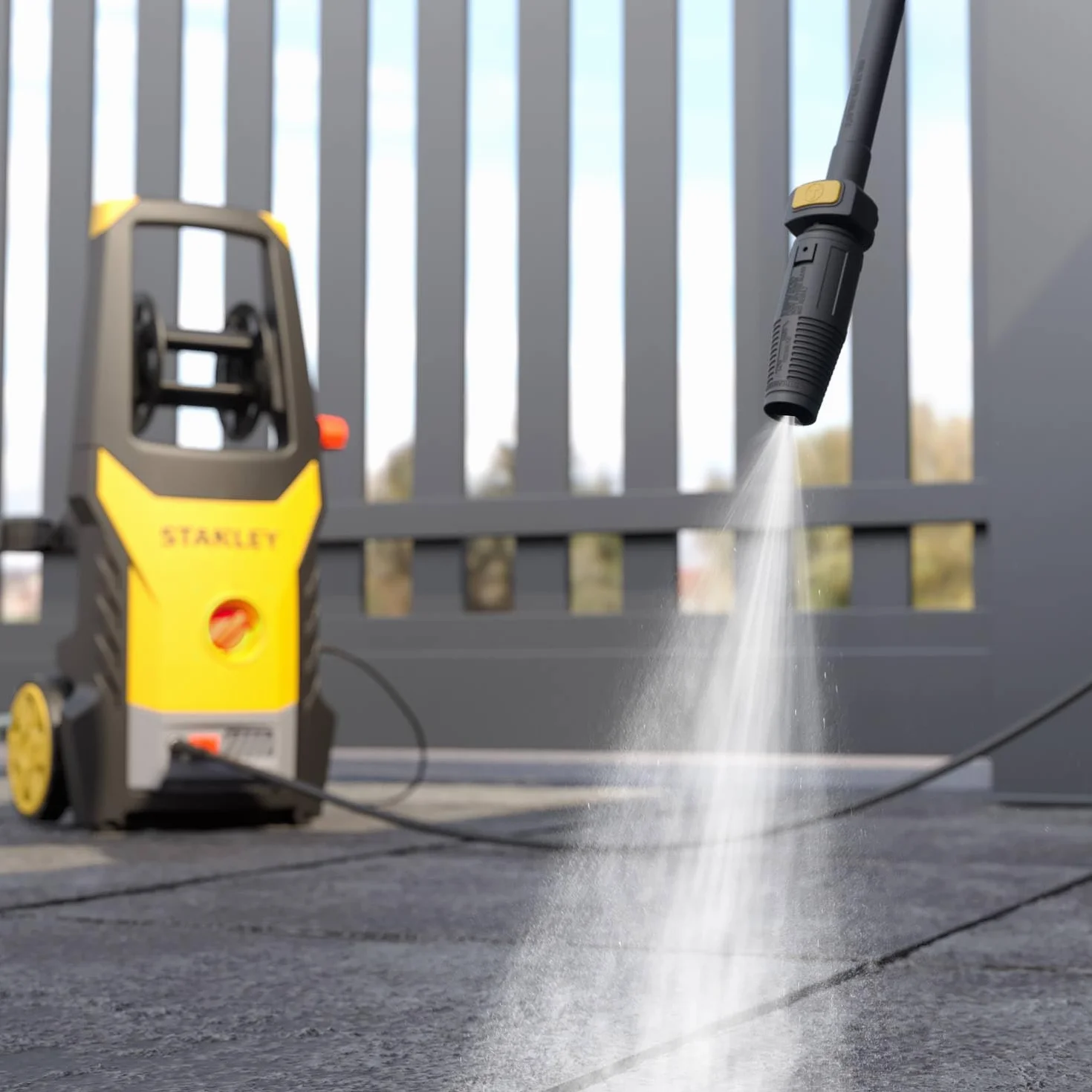 Stanley Idropulitrice SXPW24BX, ad Alta Pressione, per Auto ed Esterni Casa, con Lavapavimenti e Spazzola Fissa, Pressione max. 170 bar, Portata max. 500 l/h, Assorbimento 2400 W