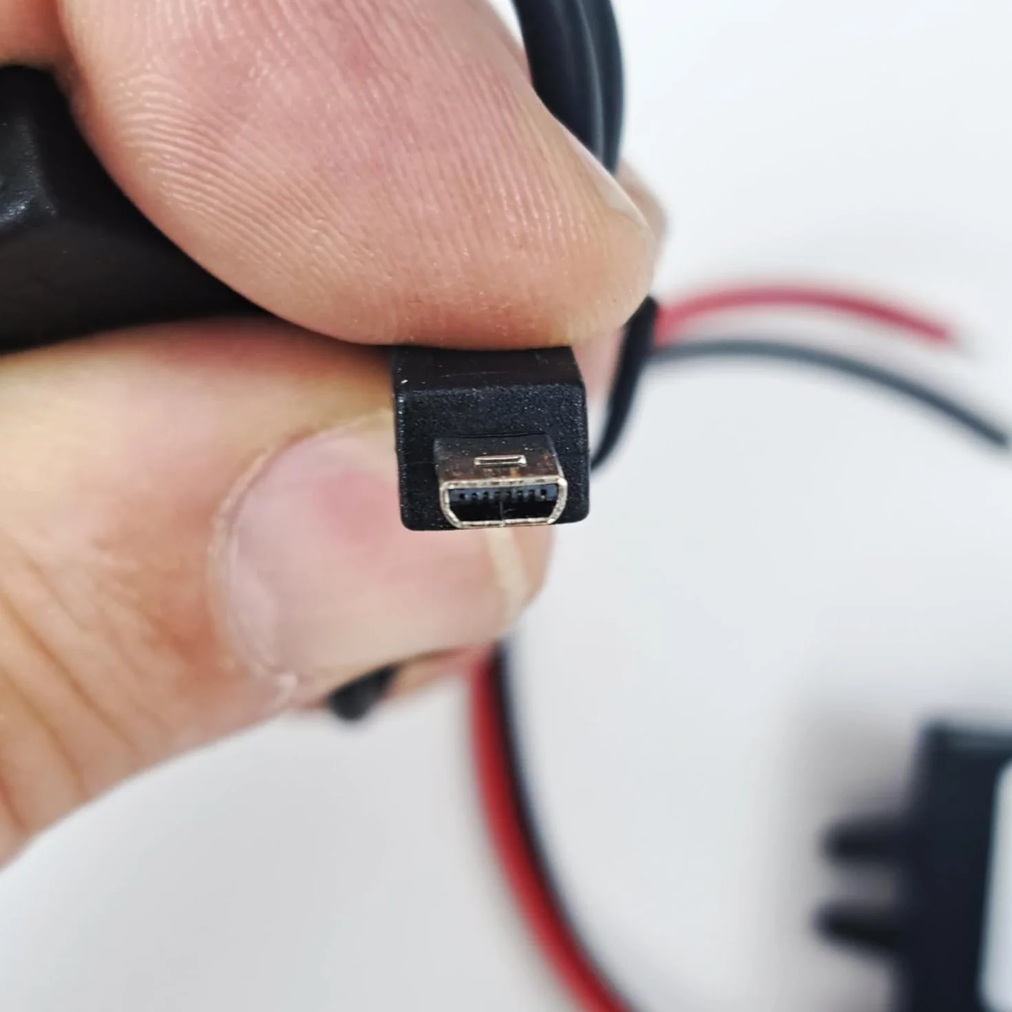 King Spy Guard F Step Down 12V to 5V Mini USB GPS Localizzatore