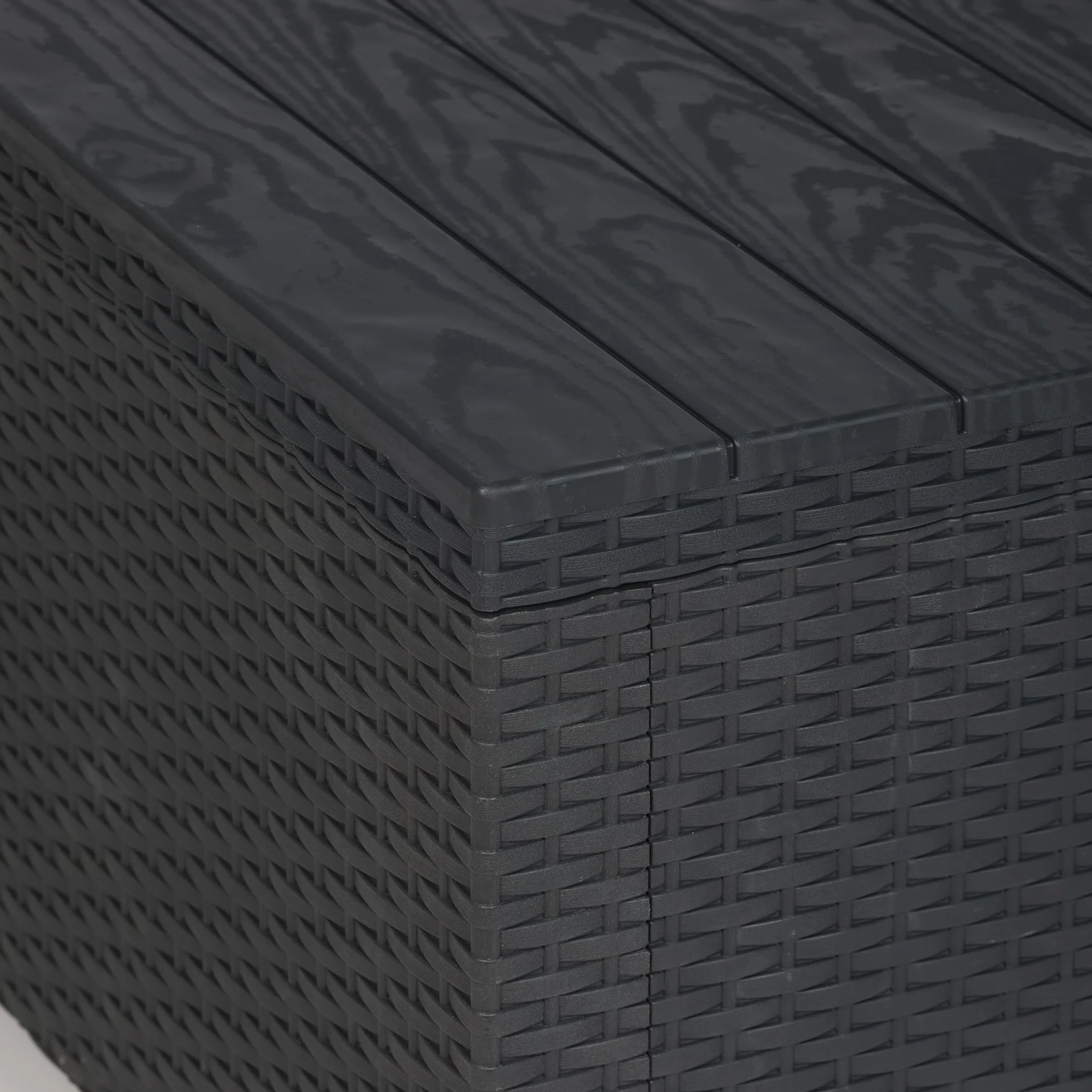 Toomax Afrodite Tavolino da esterno con funzione baule integrata da 130L, effetto rattan antracite, 59x59x45h cm, contenitore in plastica resistente anti-UV, ideale per esterni