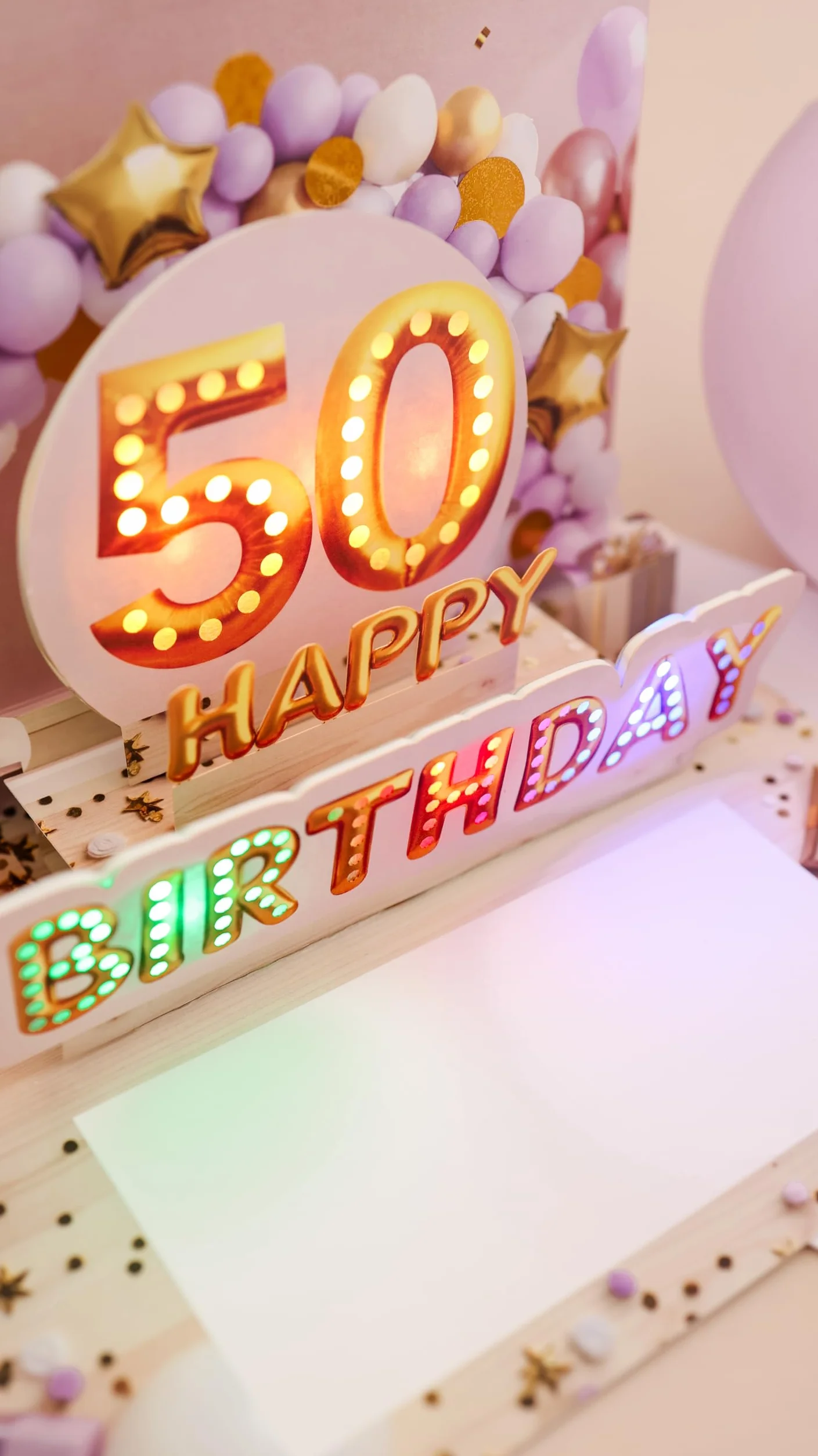 Joli Coon Biglietto auguri 50 anni donna pop up 3D con musica e luce, busta e adesivo sigillo 20×15 cm
