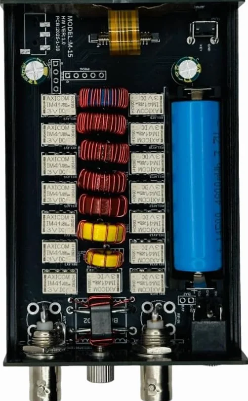 ATU-10 QRP Tuner 15 W 1,8-50 MHz OLED magnete relè supporto IC-705