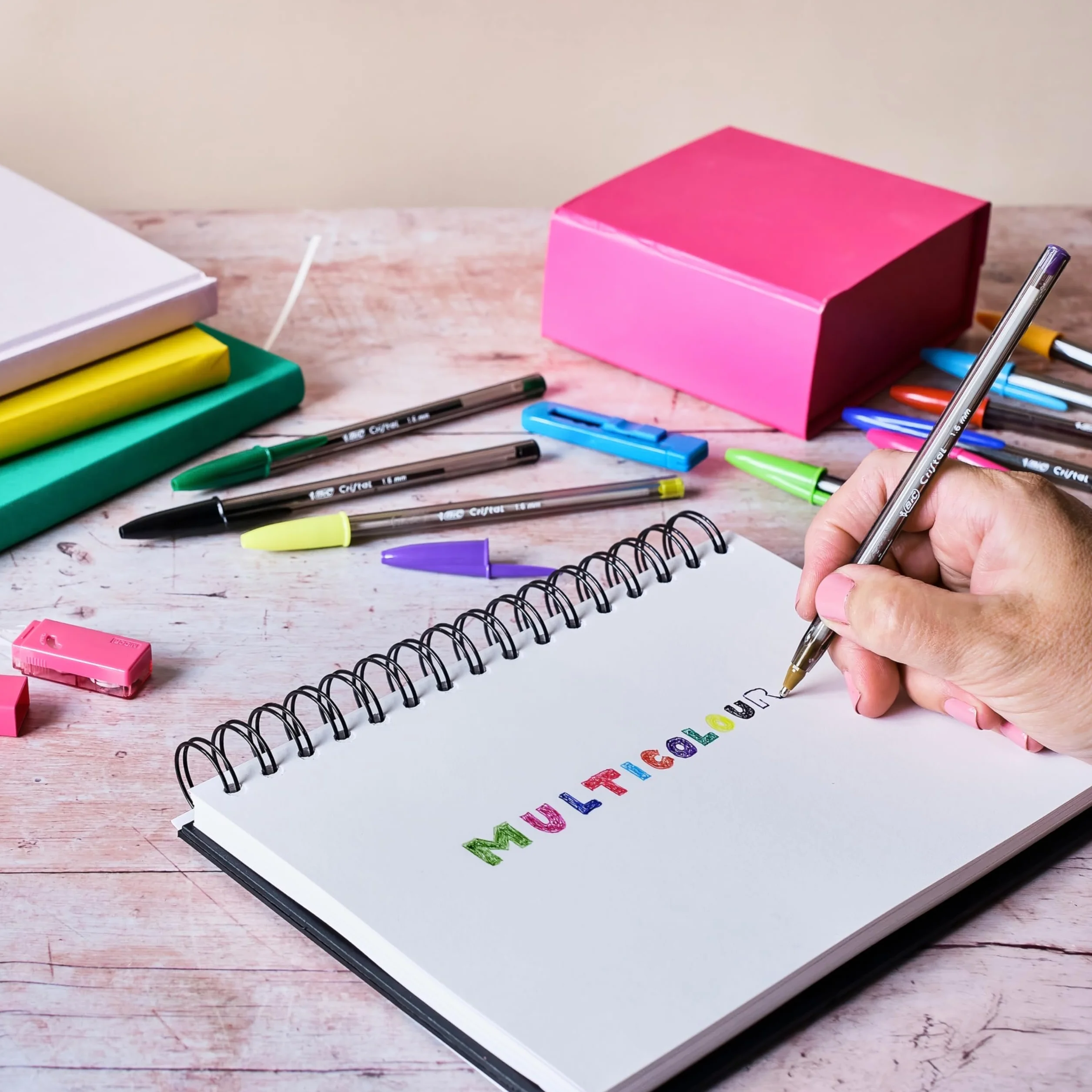 BIC Cristal Multicolour Penne a Sfera Punta Larga 1.6mm Set Scrittura 15 Unità